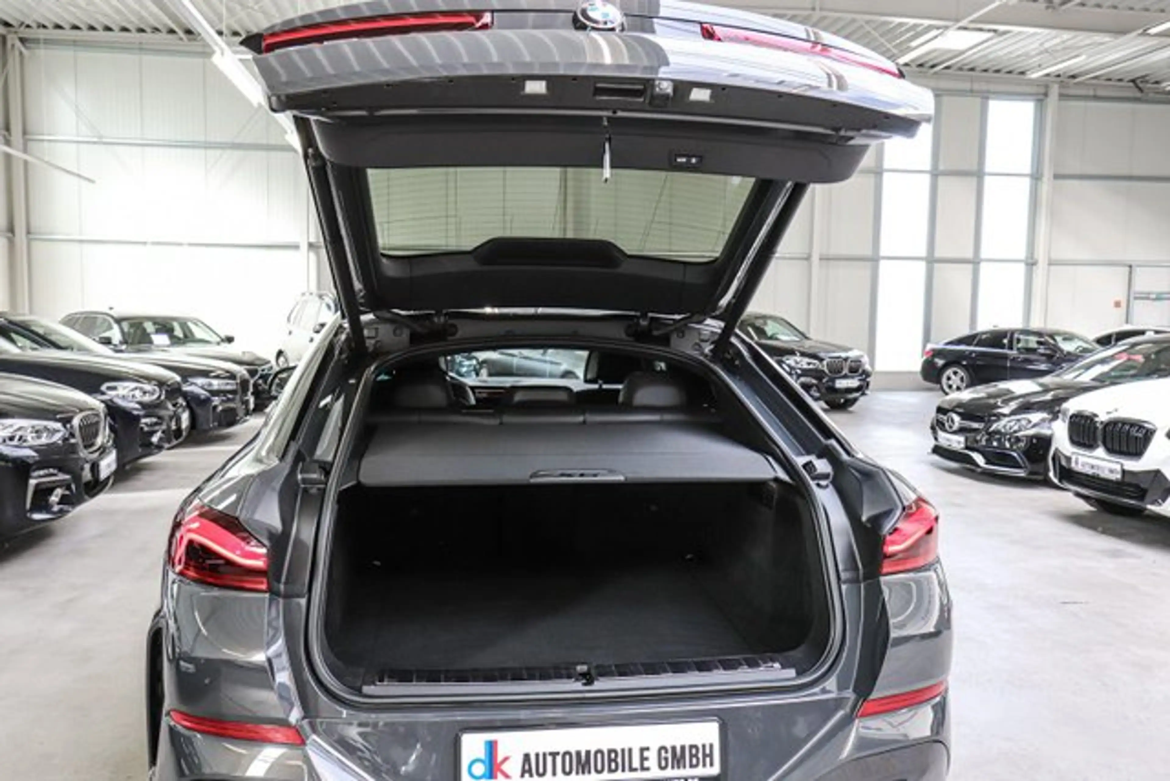 BMW X6 xDrive 30d Sport-Aut.///M SPORT/KAMERA/HUD/ — photo 9