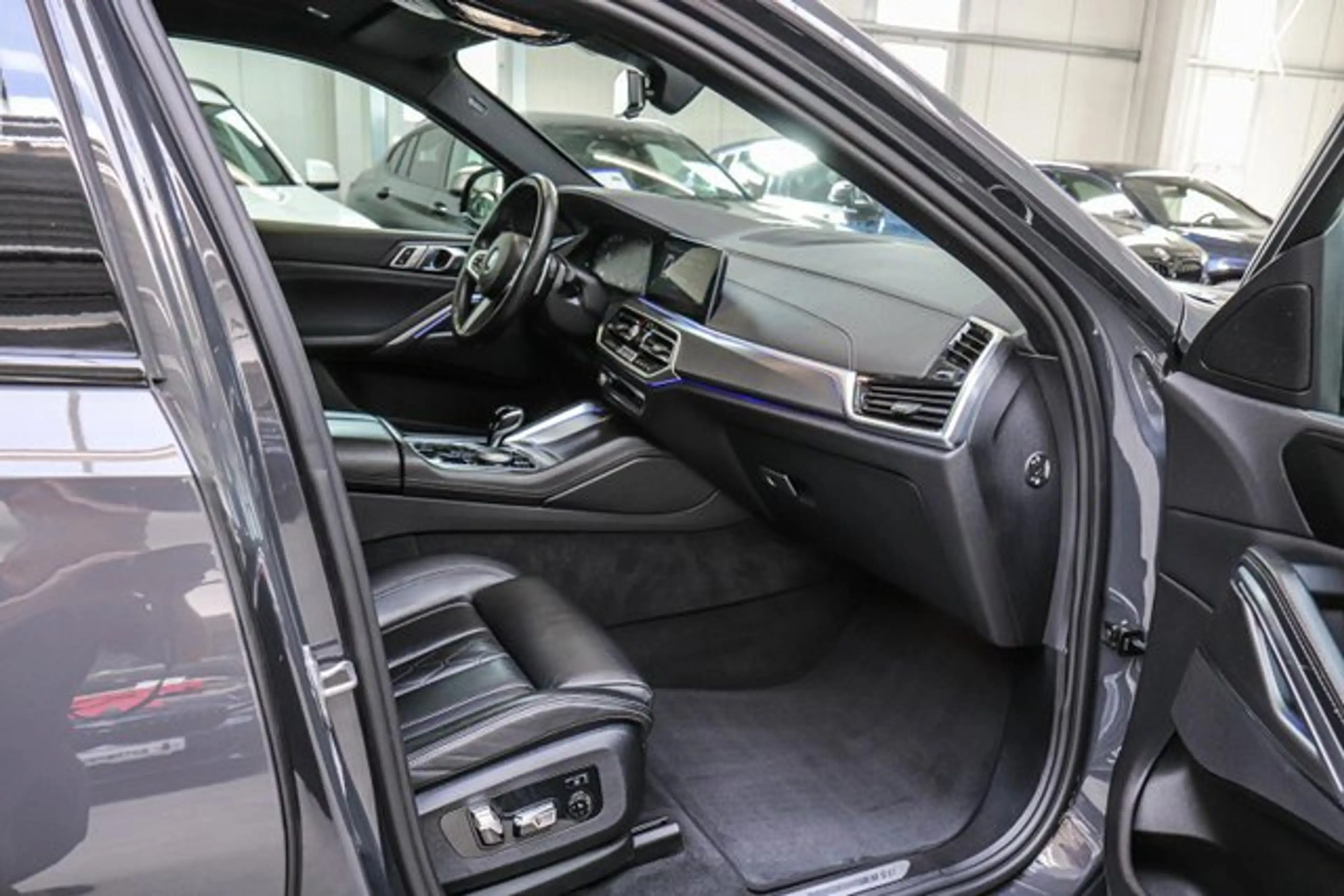 BMW X6 xDrive 30d Sport-Aut.///M SPORT/KAMERA/HUD/ — photo 16