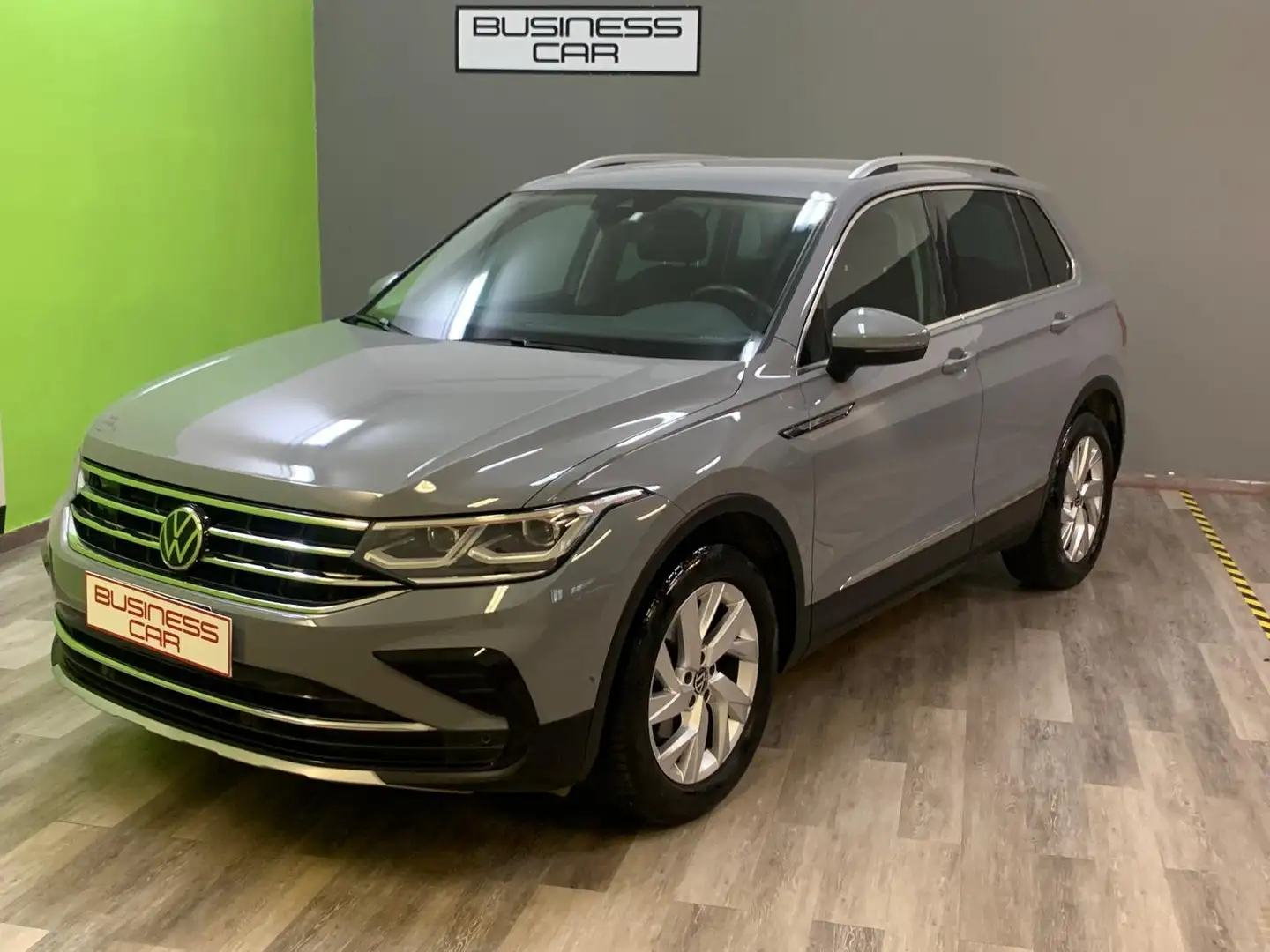 Volkswagen Tiguan 1.5TSI DSG FULL OPTIONAL Grau - 1