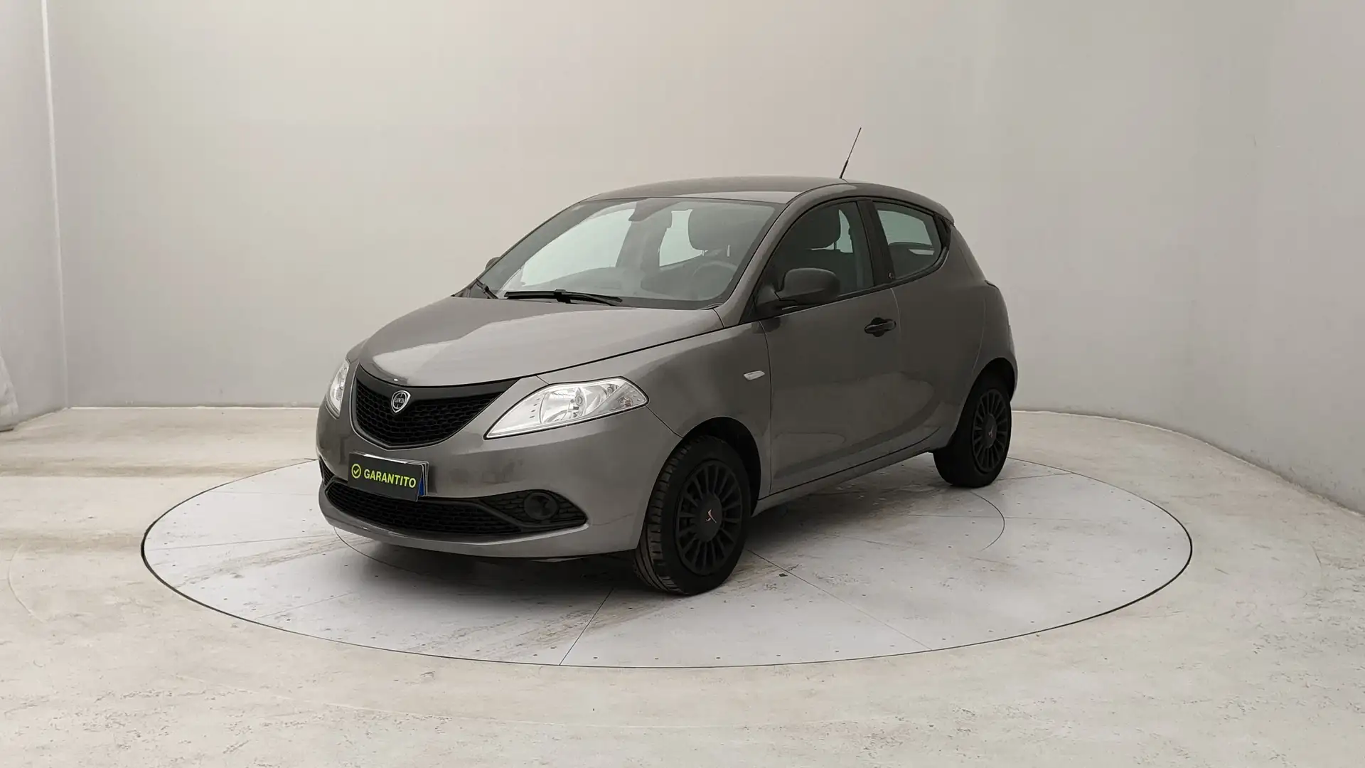 Lancia Ypsilon 5 Porte 1.2  Gold Grijs - 1