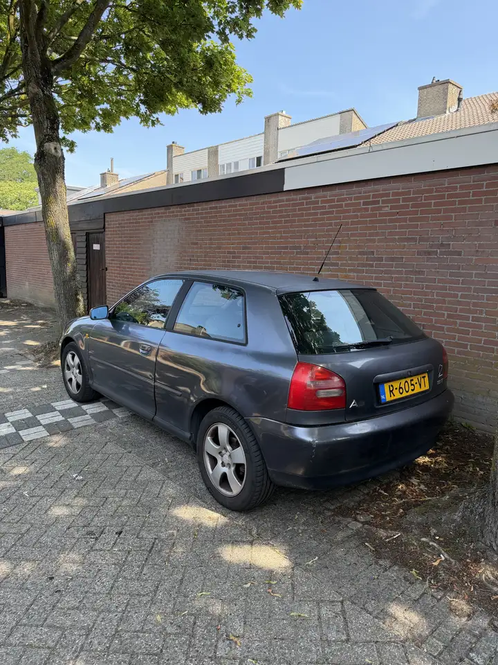 Audi A3 1.8 T Attraction, foto 3