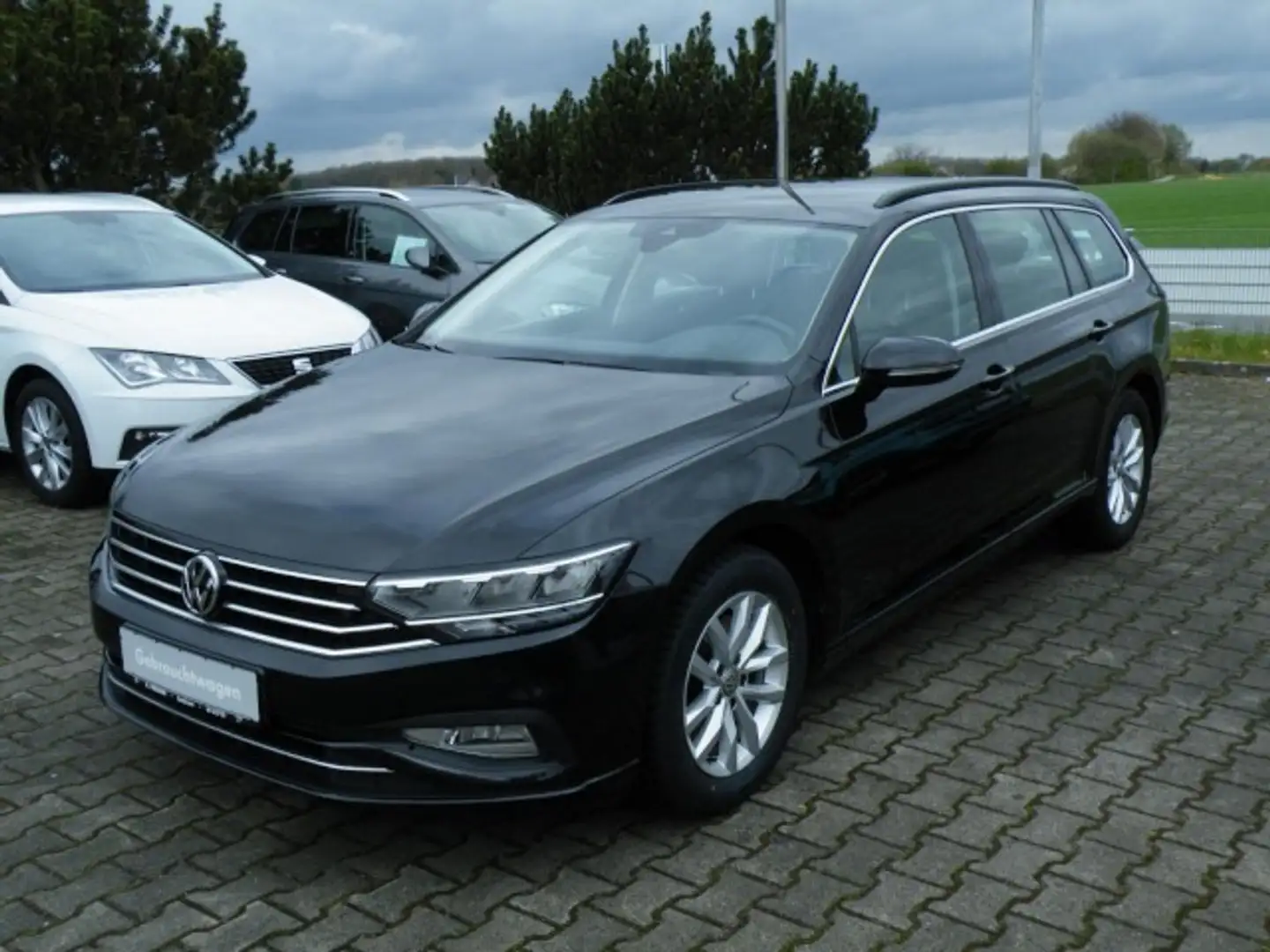 Volkswagen Passat Variant Business Klima Navi Einparkhilfe Fenster el. Schwarz - 2