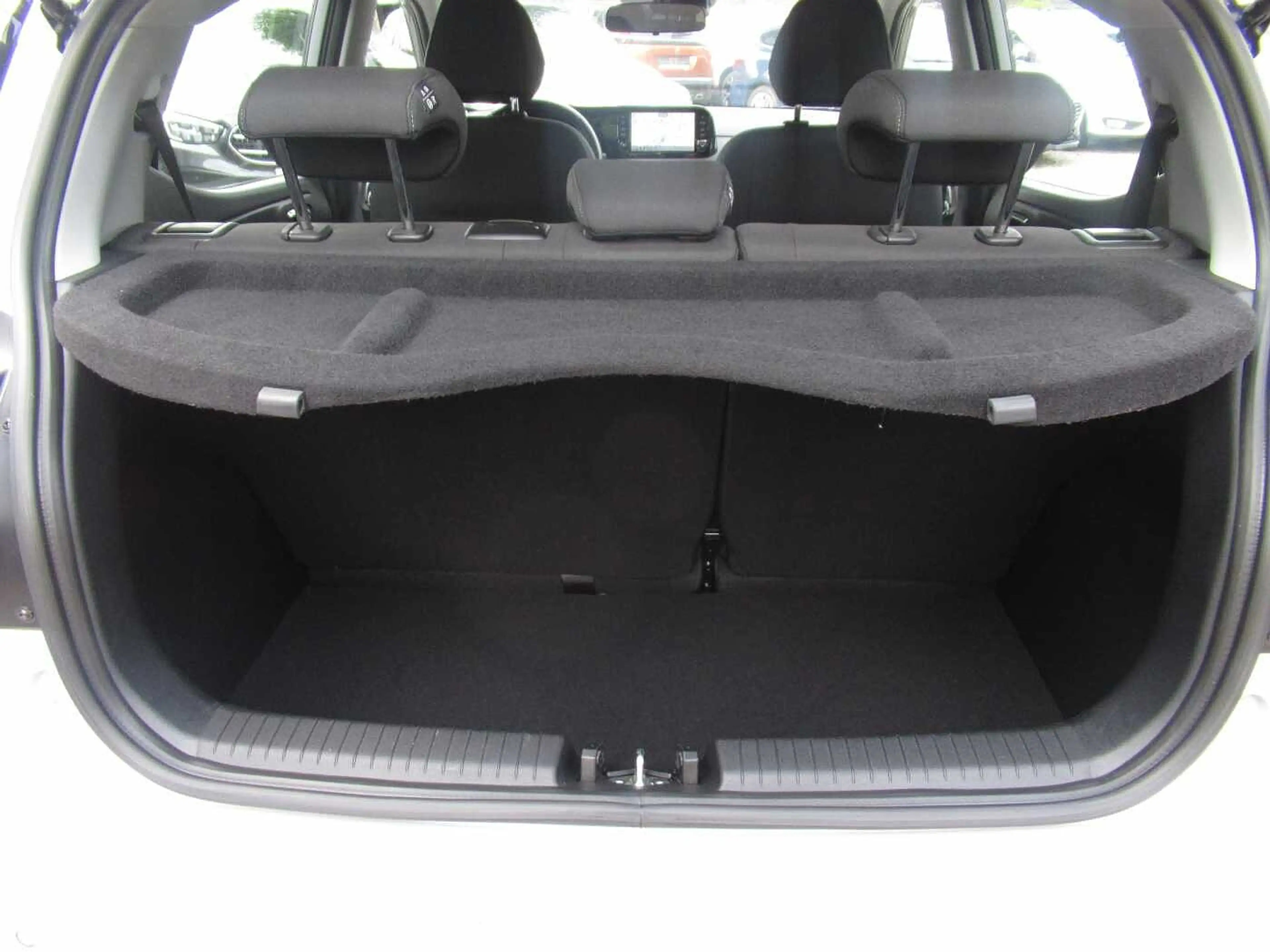 Hyundai i10 1.0 AMT Trend — photo 10