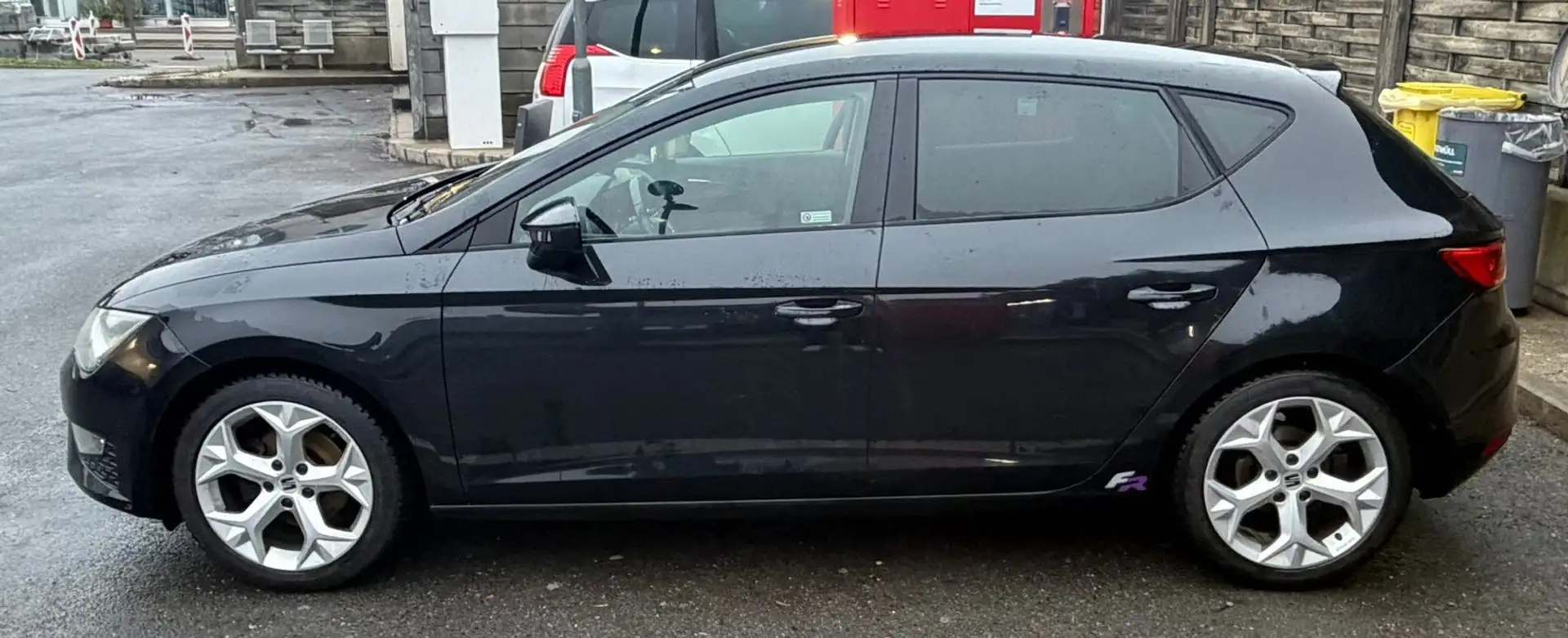 SEAT Leon Leon FR 1,4 TSI Start-Stopp FR Start-Stopp Schwarz - 2