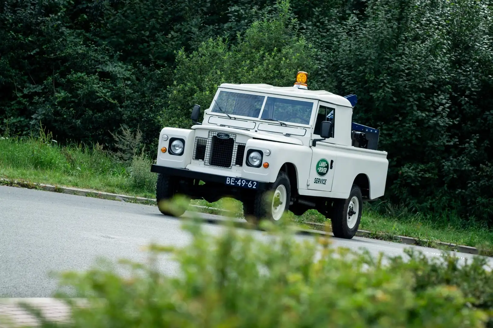Land Rover Series 109 IIA Towing | Fully Restored Beyaz - 1