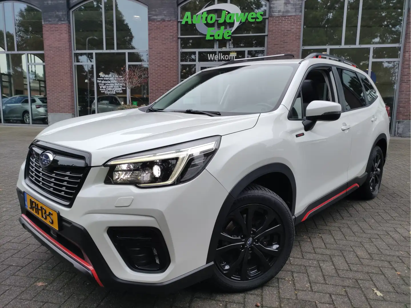 Subaru Forester 2.0i e-BOXER Sport Trekhaak - Panoramadak - Adapti Wit - 2