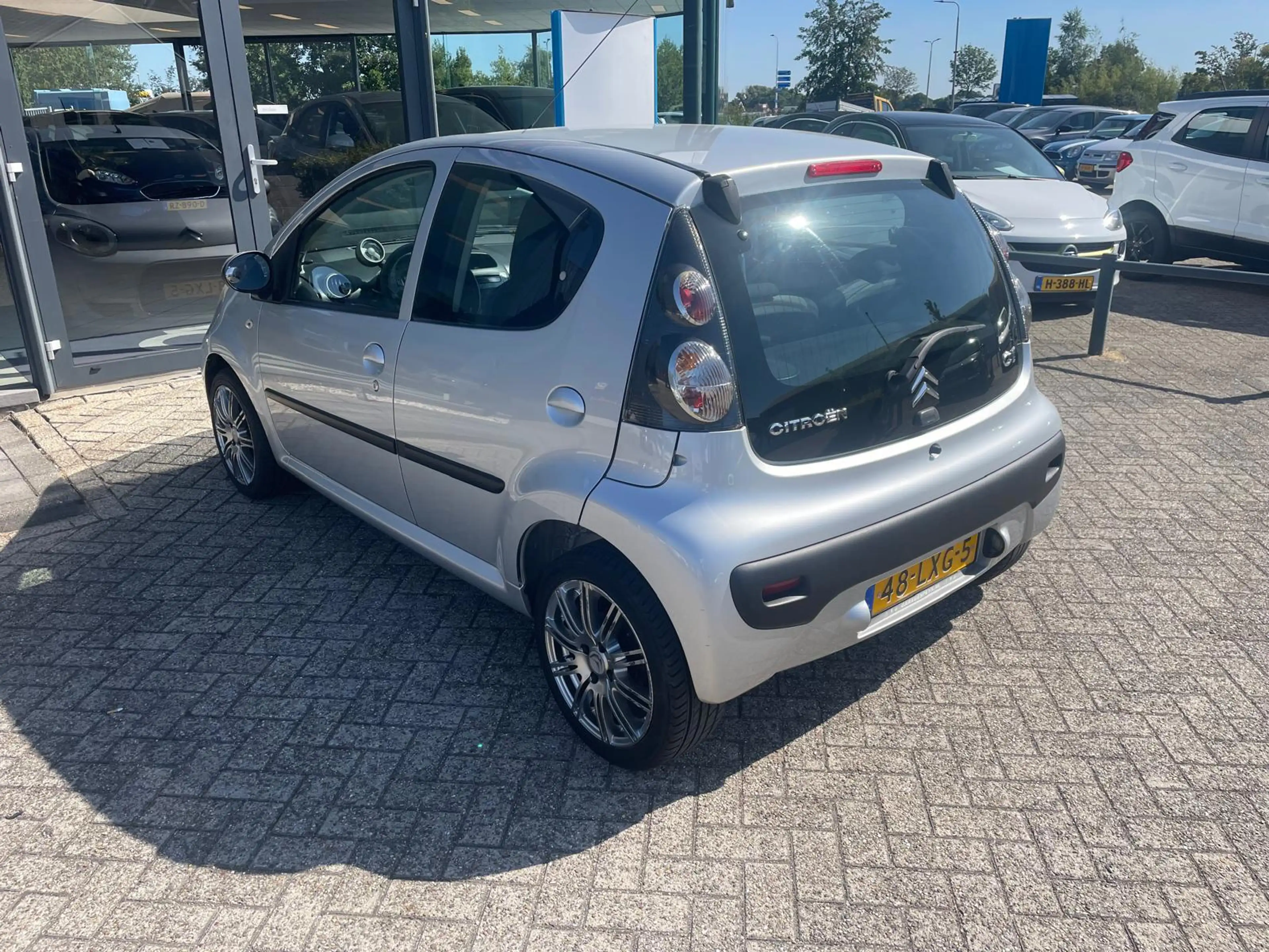 Citroen C1 1.0-12V Ambiance — photo 8