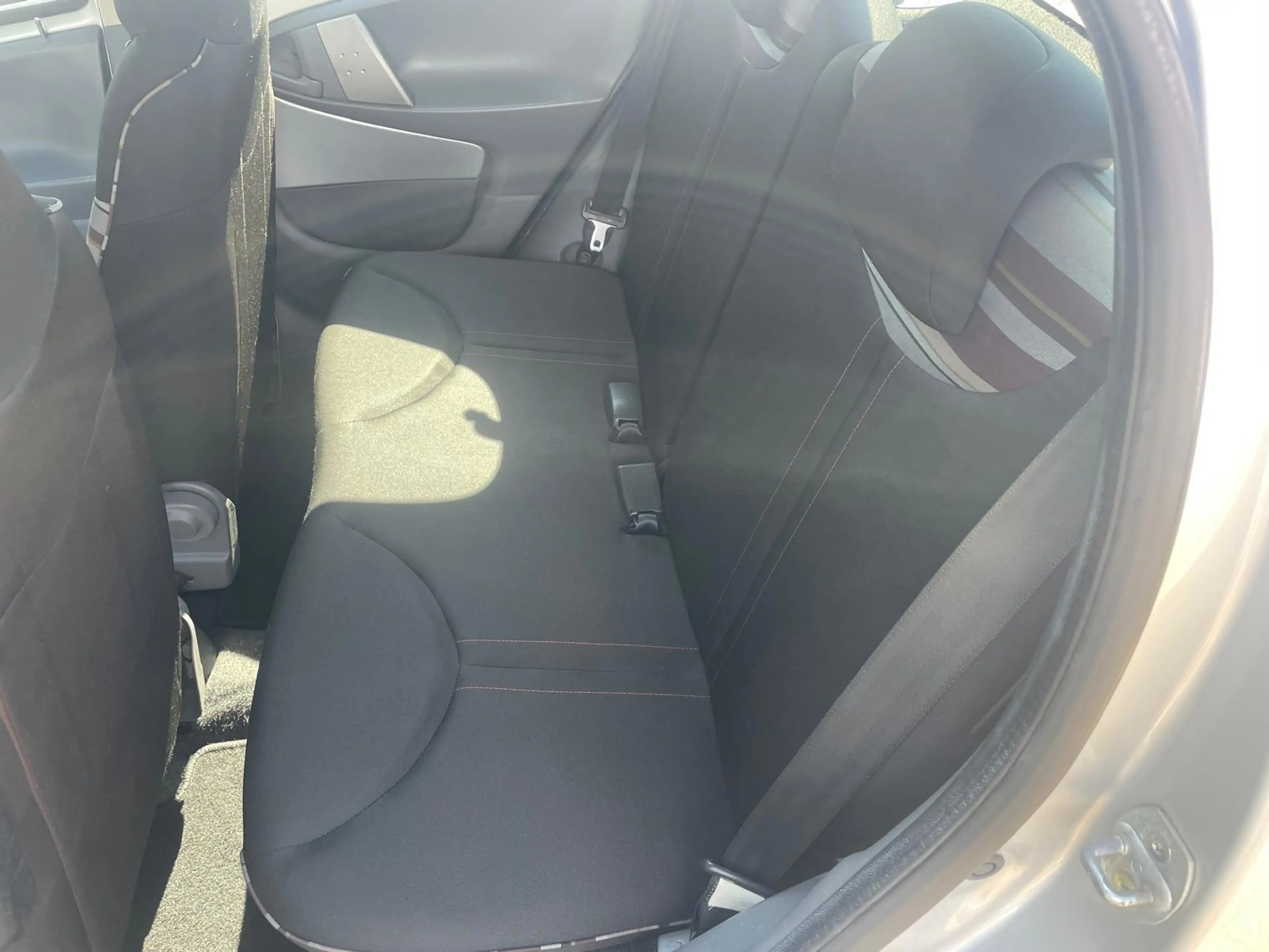 Citroen C1 1.0-12V Ambiance — photo 15