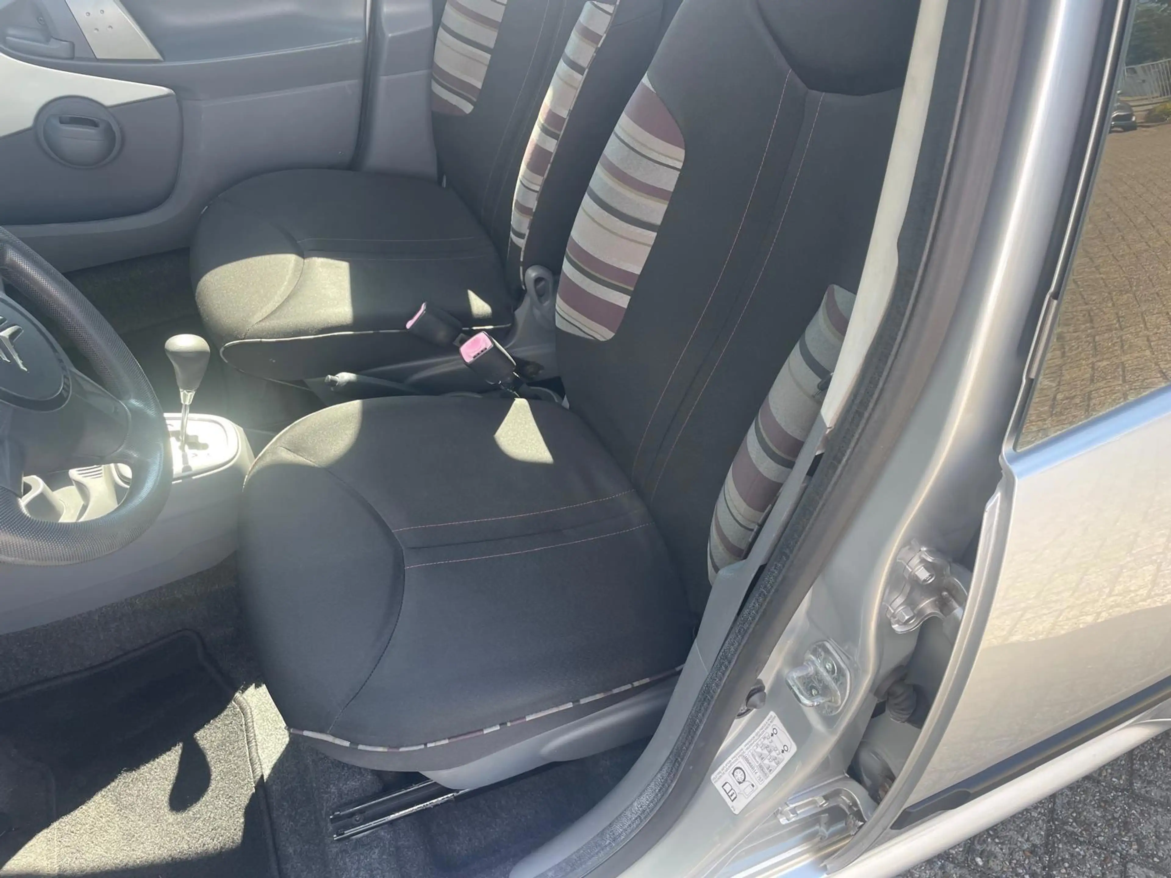 Citroen C1 1.0-12V Ambiance — photo 14