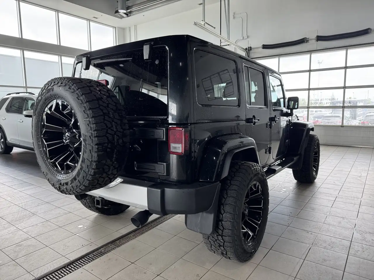 Jeep Wrangler снимка Jeep Wrangler