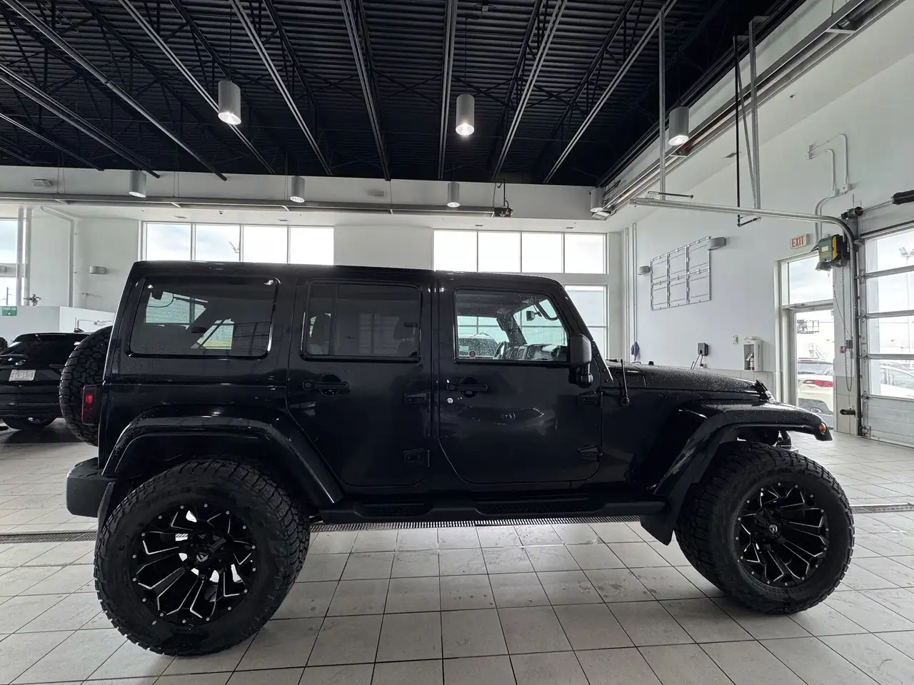 Jeep Wrangler снимка Jeep Wrangler
