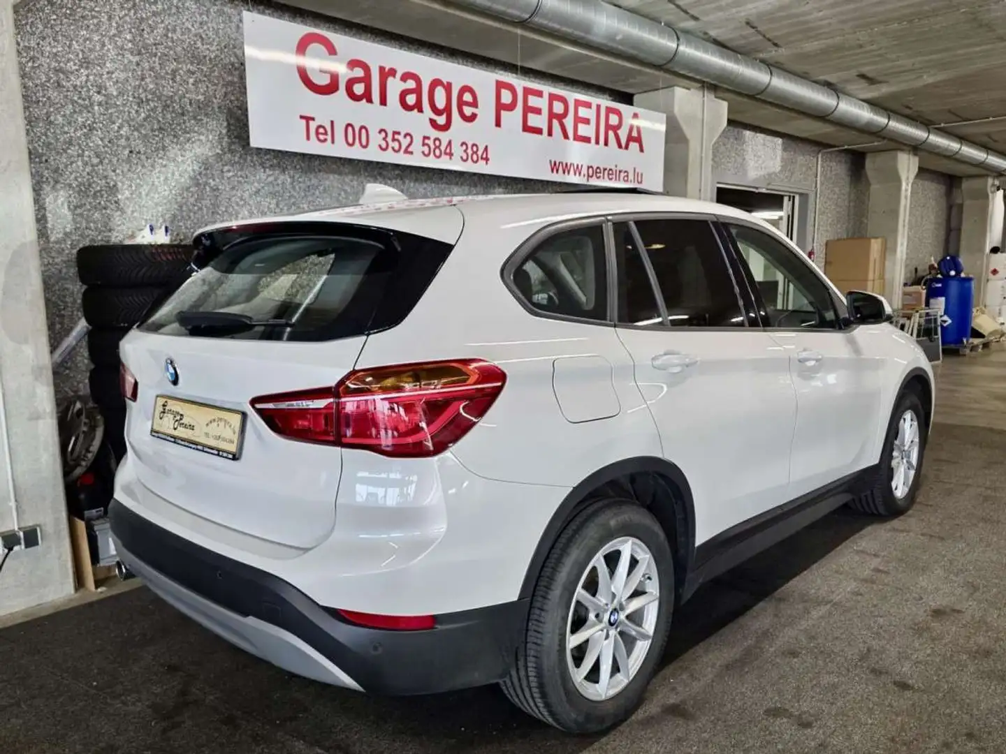 BMW X1 18D XDRIVE PANO CUIR Blanc - 2