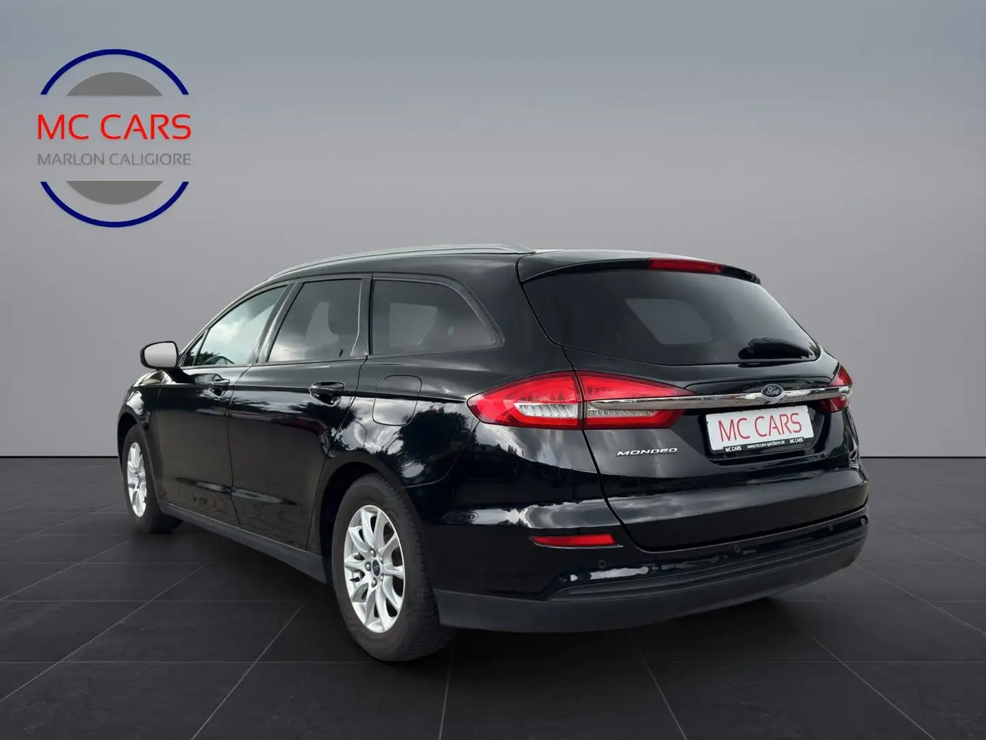 Ford Mondeo Turnier Business Edition ab. 120€ mtl Zwart - 2
