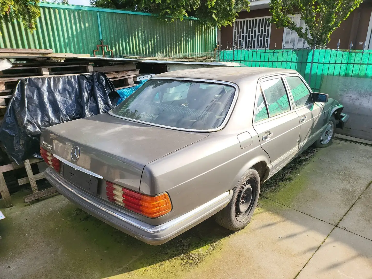 Mercedes-Benz 280 se INCIDENTATA - 2