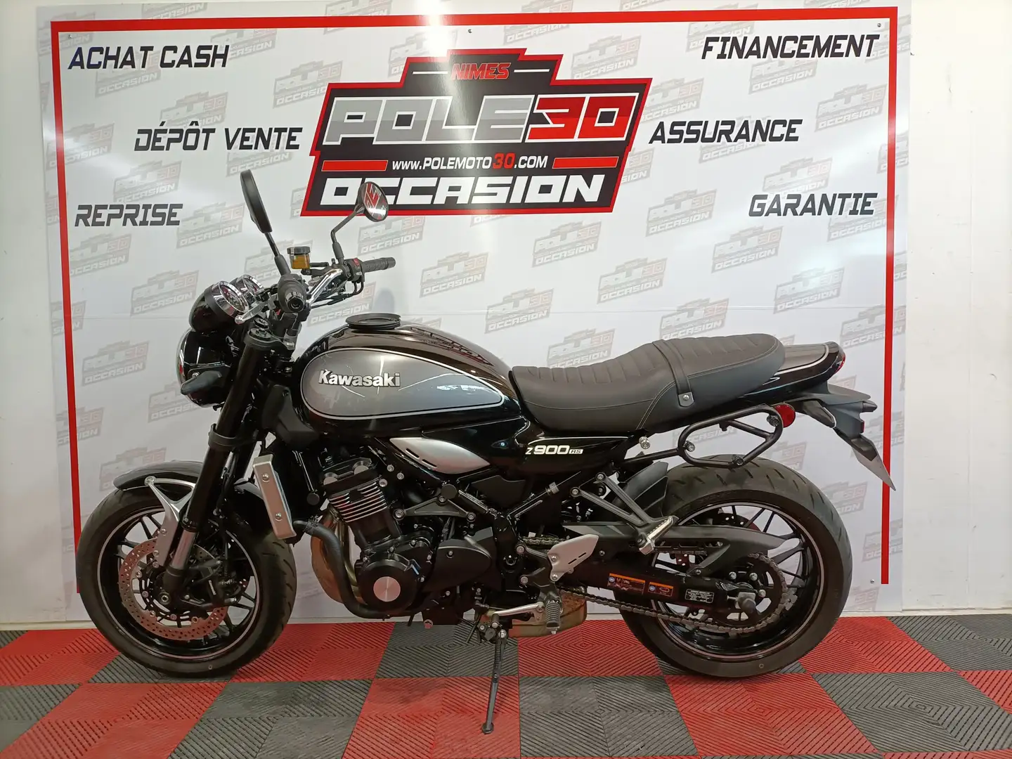 Kawasaki Z900RS Gris - 2