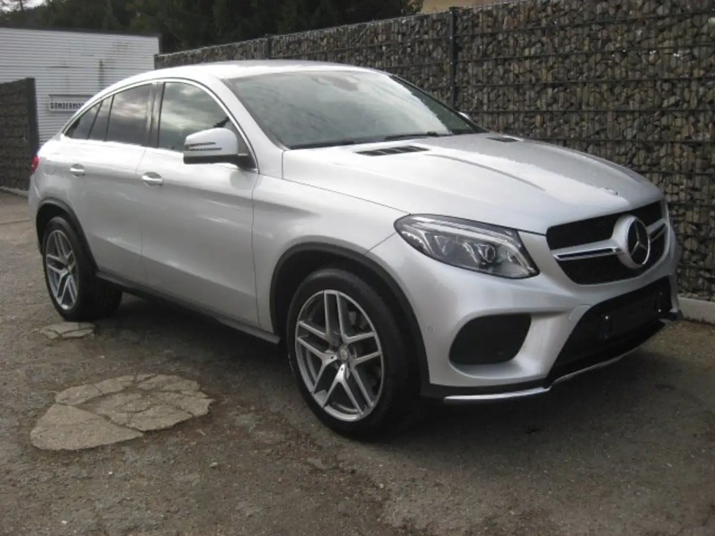 Mercedes-Benz GLE 350 GLE 350 d Coupe 4Matic 9G-TRONIC AMG Line Silber - 1
