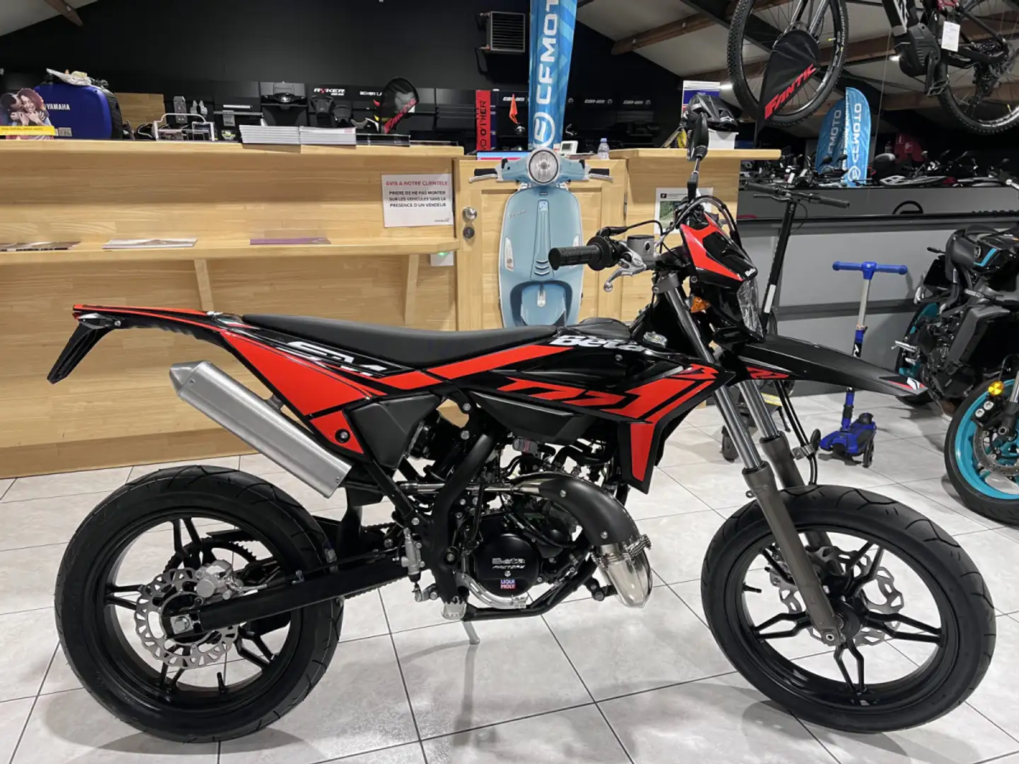 Beta RR Motard 50 2T Fekete - 1