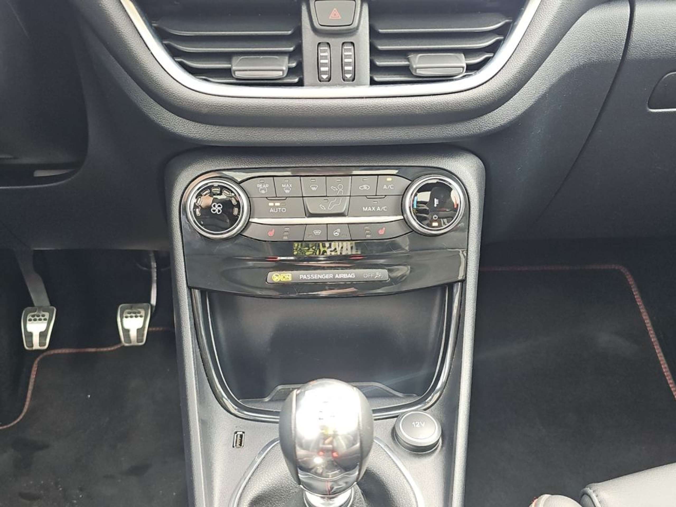 Fahrzeugabbildung Ford Puma ST X 1.5 Ltr. 200 PS *-Launch Control* - mit KI generiert/bearbeitet