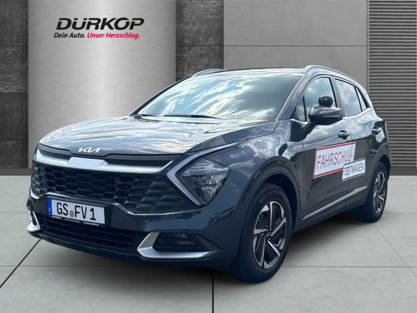 Kia Sportage 1.6T Vision Komfort-Paket *Fahrschule* (Intax) Nav Grau - 1