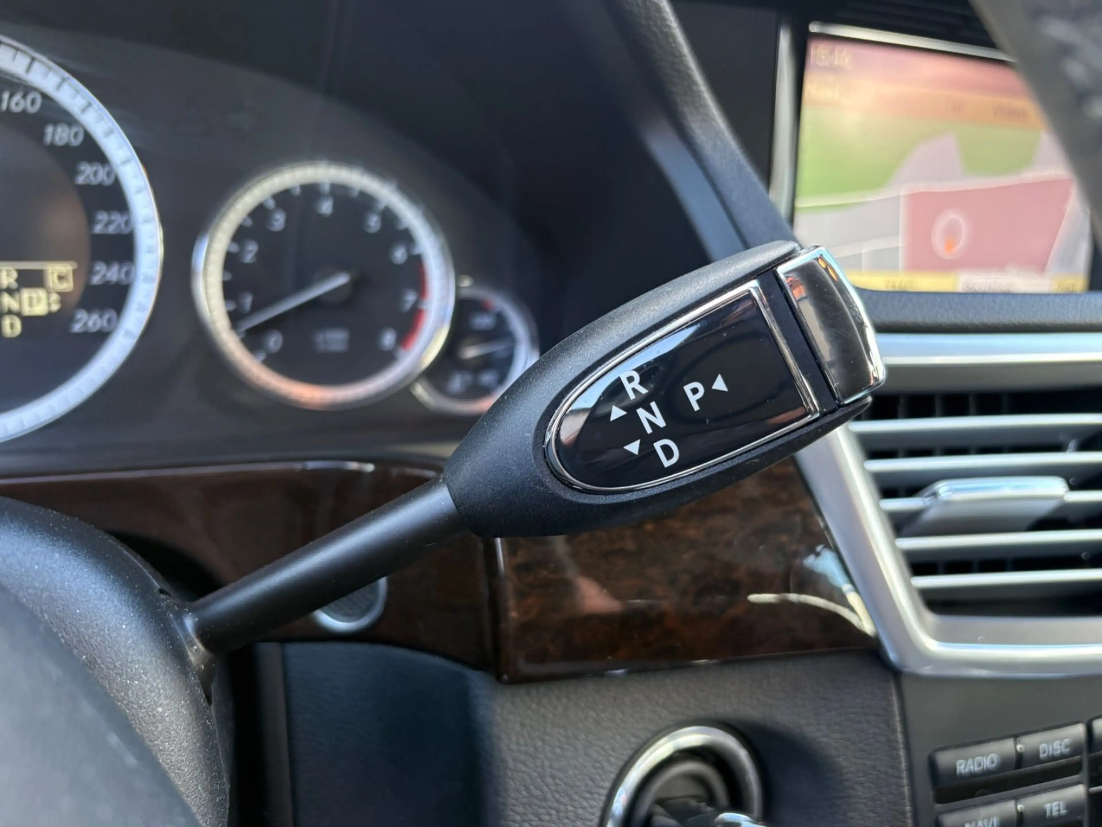 Mercedes-Benz E 350 E Limousine E 350 CGI BlueEfficiency — photo 24