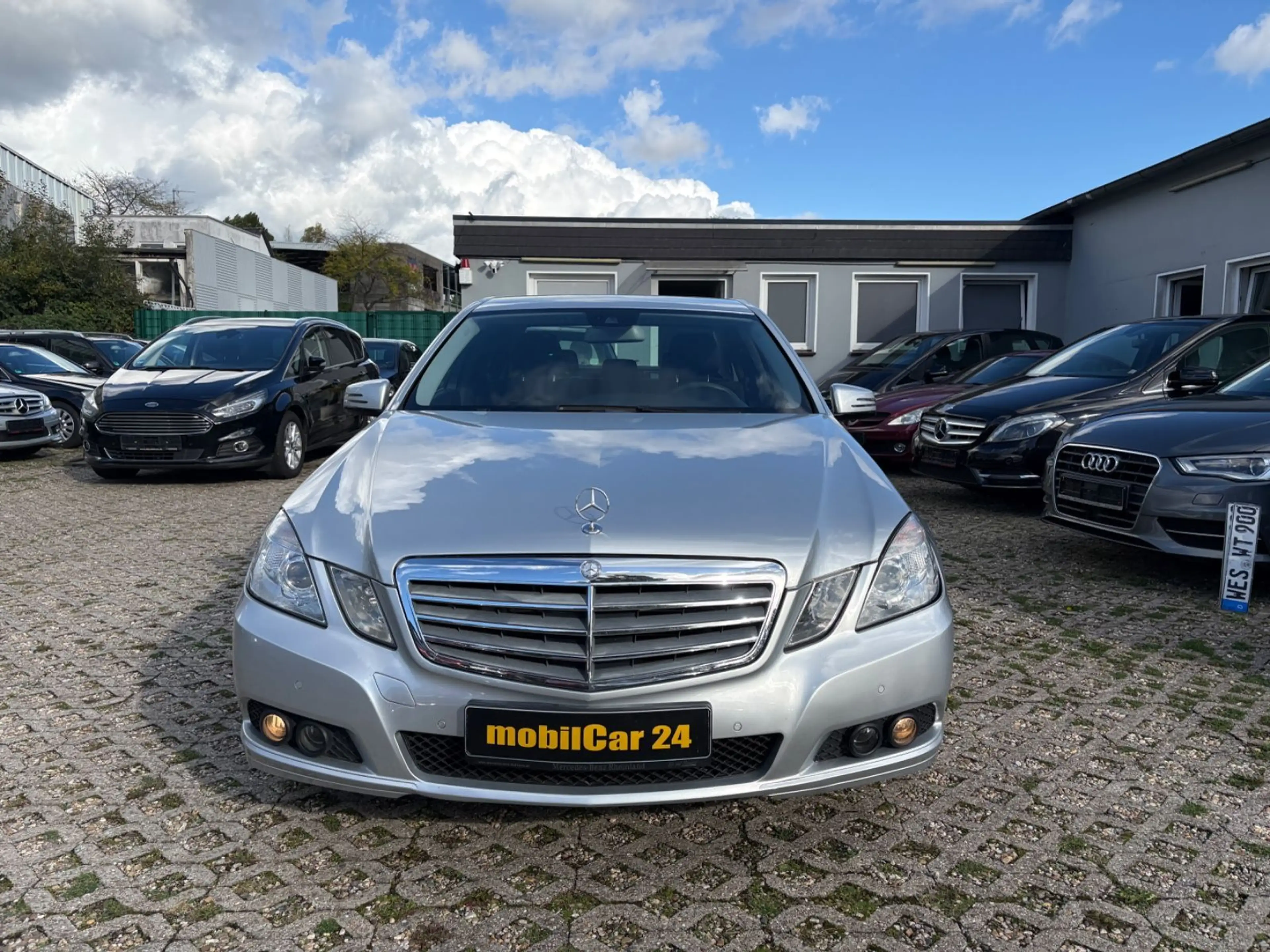 Mercedes-Benz E 350 E Limousine E 350 CGI BlueEfficiency — photo 10