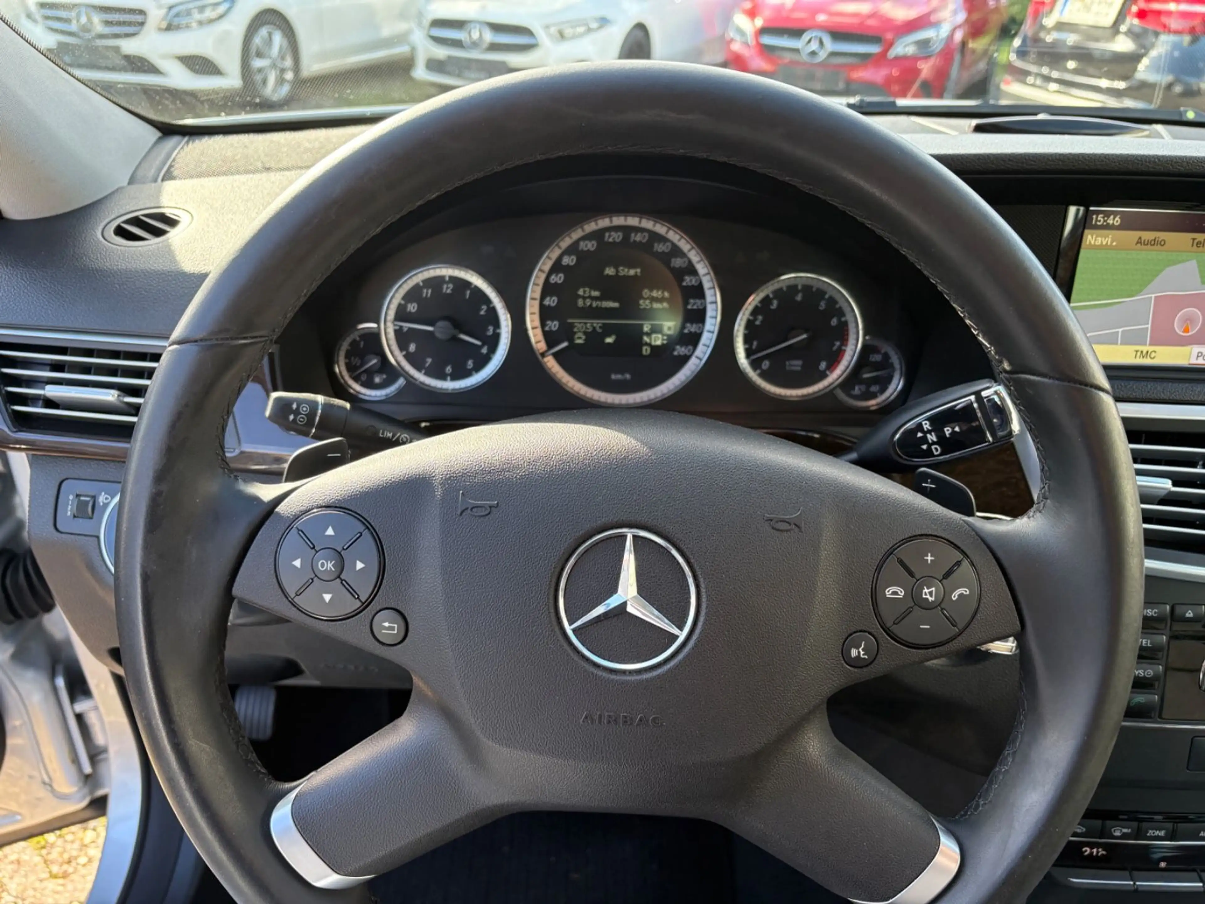 Mercedes-Benz E 350 E Limousine E 350 CGI BlueEfficiency — photo 21