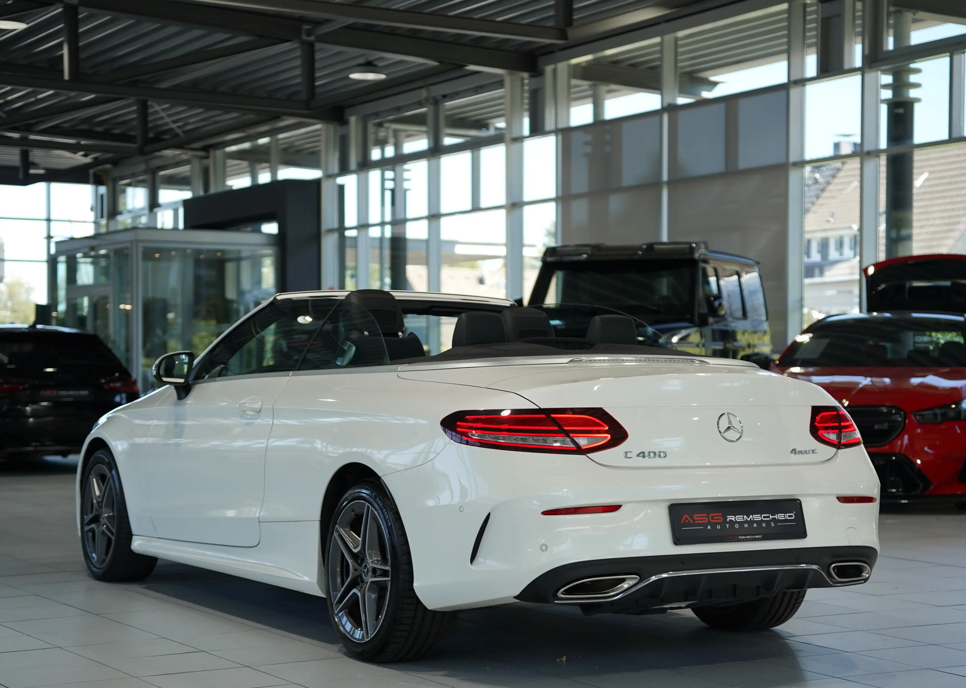 Mercedes-Benz C 400 4M AMG Line Cabrio 2H *AirScf*Digital*H-UP — photo 11