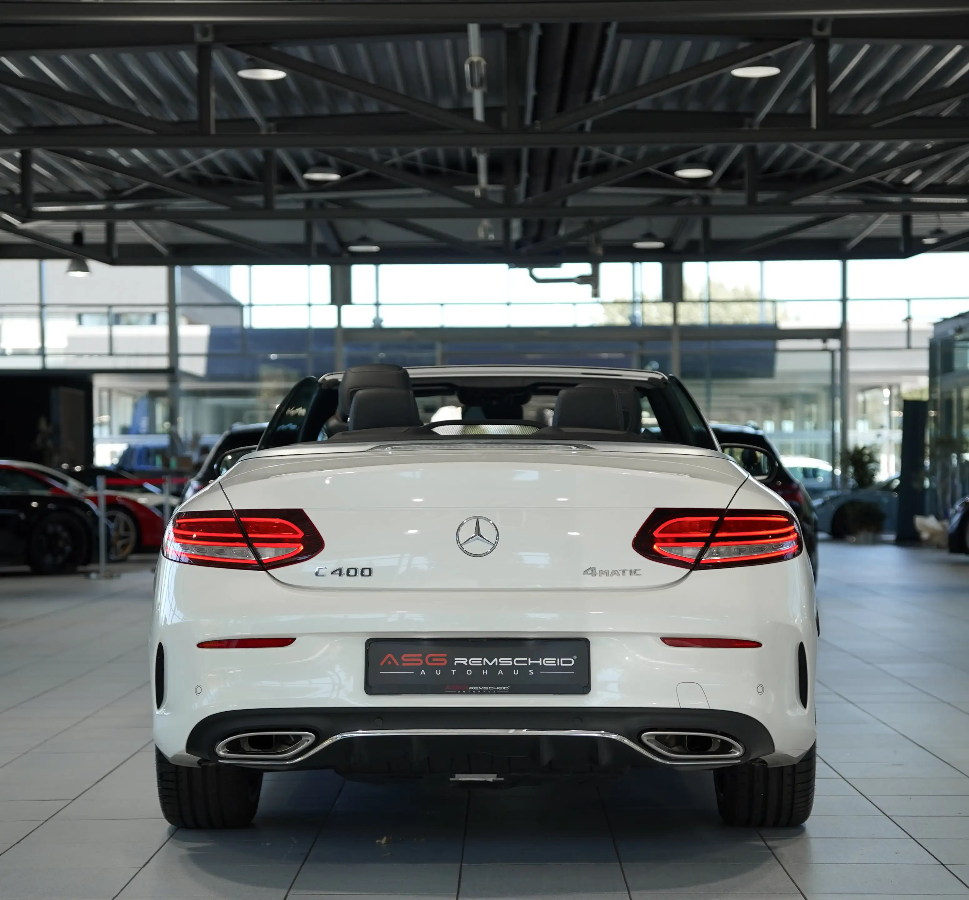 Mercedes-Benz C 400 4M AMG Line Cabrio 2H *AirScf*Digital*H-UP — photo 10