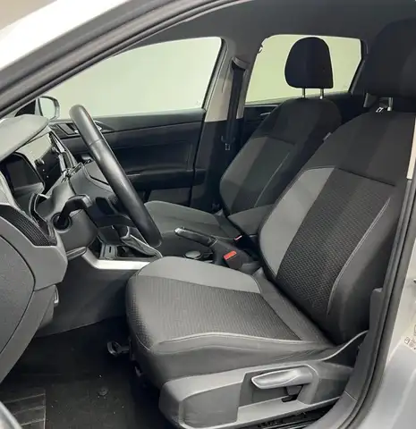 Volkswagen Polo view 8