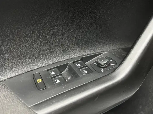 Volkswagen Polo view 11