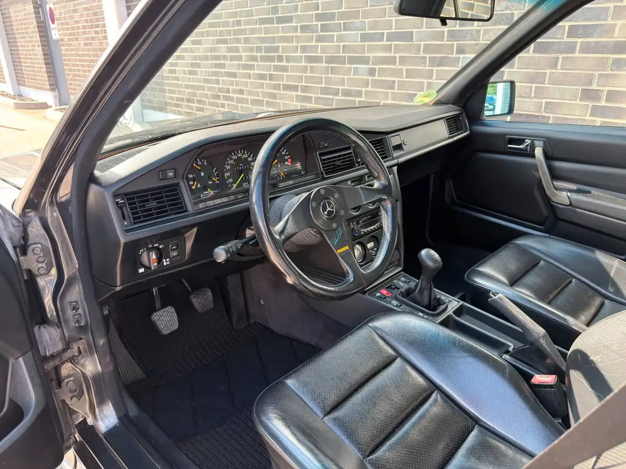 Mercedes-Benz 190 E 2.5 16V, foto 4