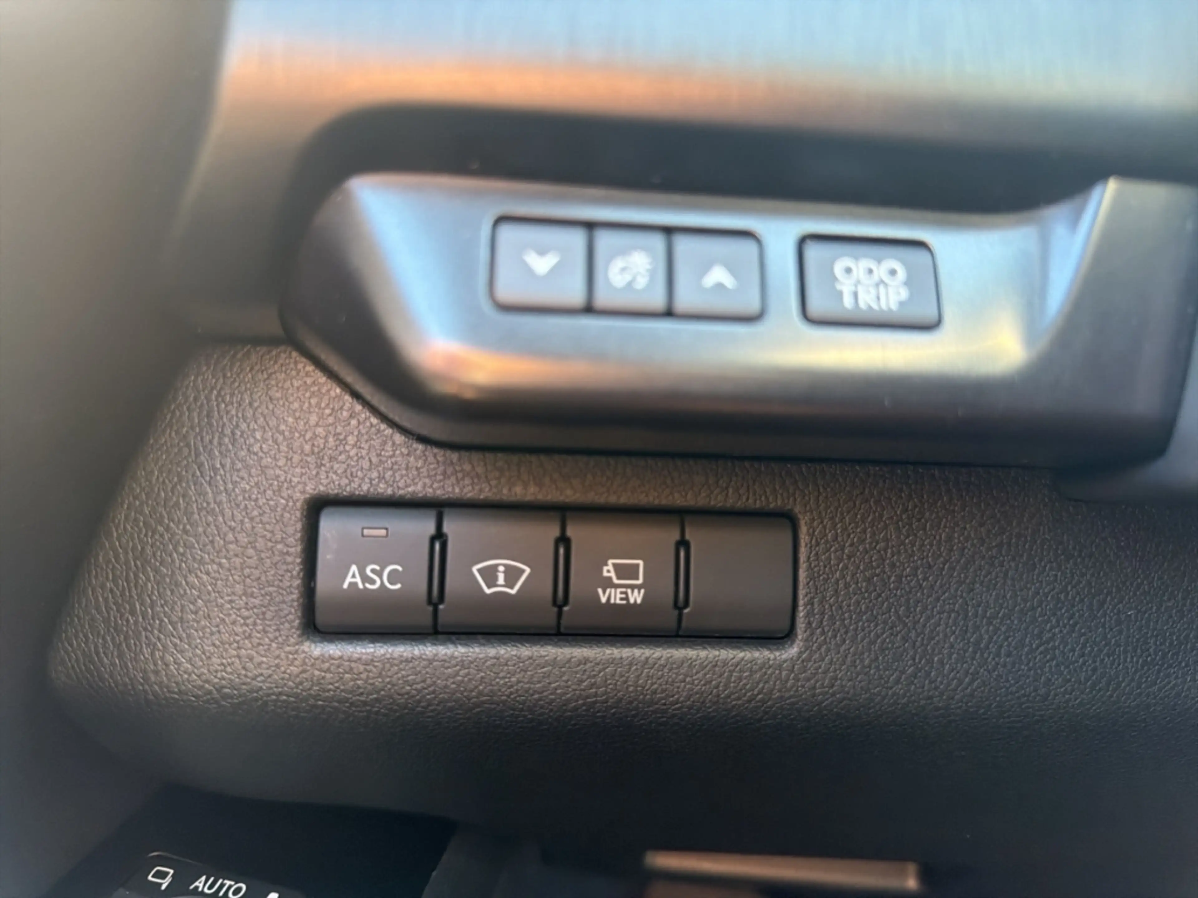Lexus UX 300e Luxury Head-Up Kamera Navi Leder Sitzklima — photo 23