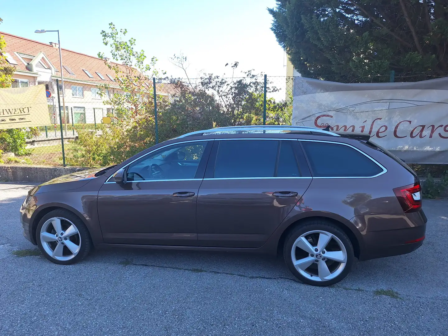 Skoda Octavia Octavia Combi 2,0 TDI Style DSG***HERBSTANGEBOT*** Braun - 2
