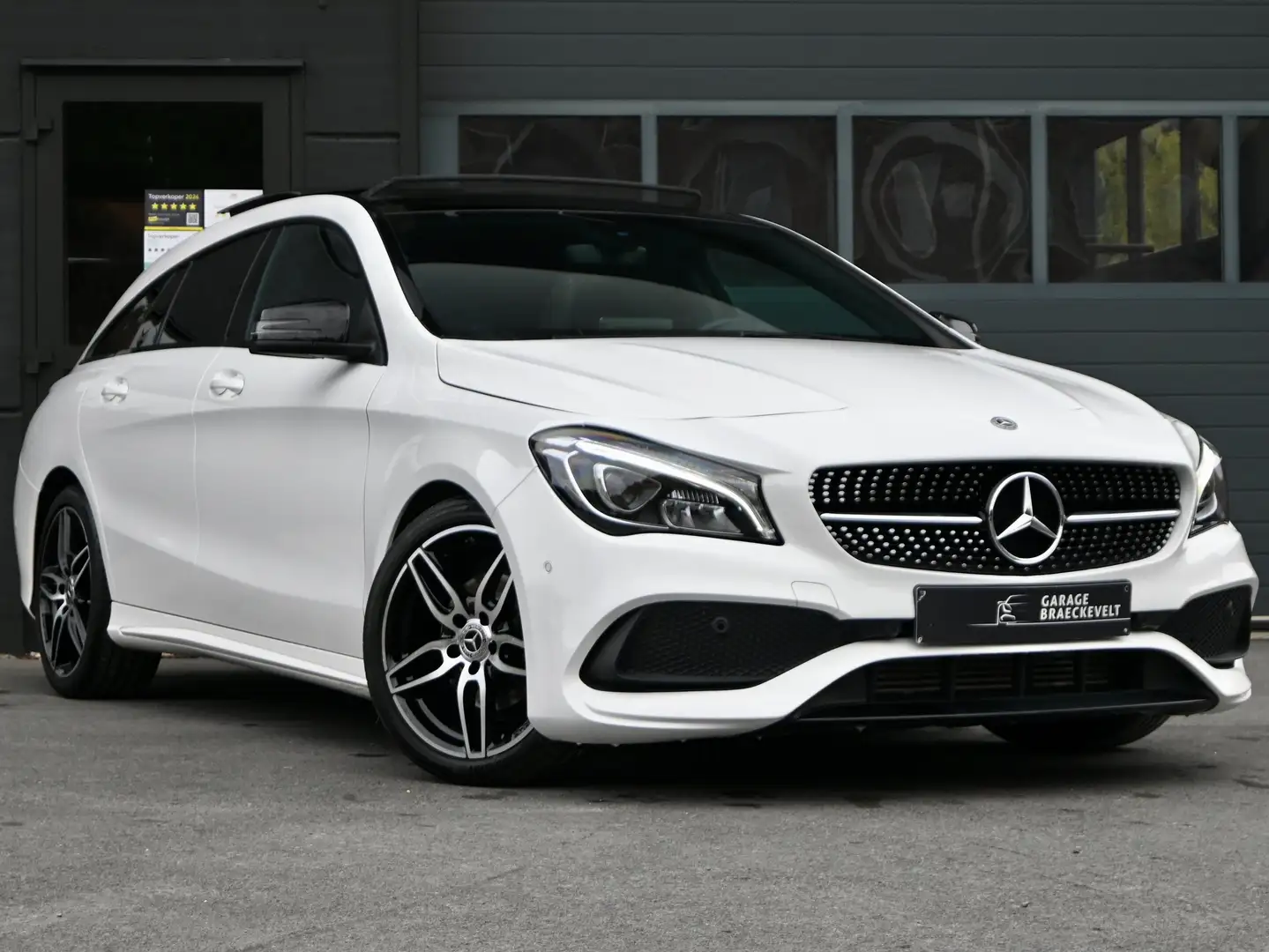 Mercedes-Benz CLA 180 SB - AMGpack - Pano - Cruise - Camera - 27 000km Wit - 1