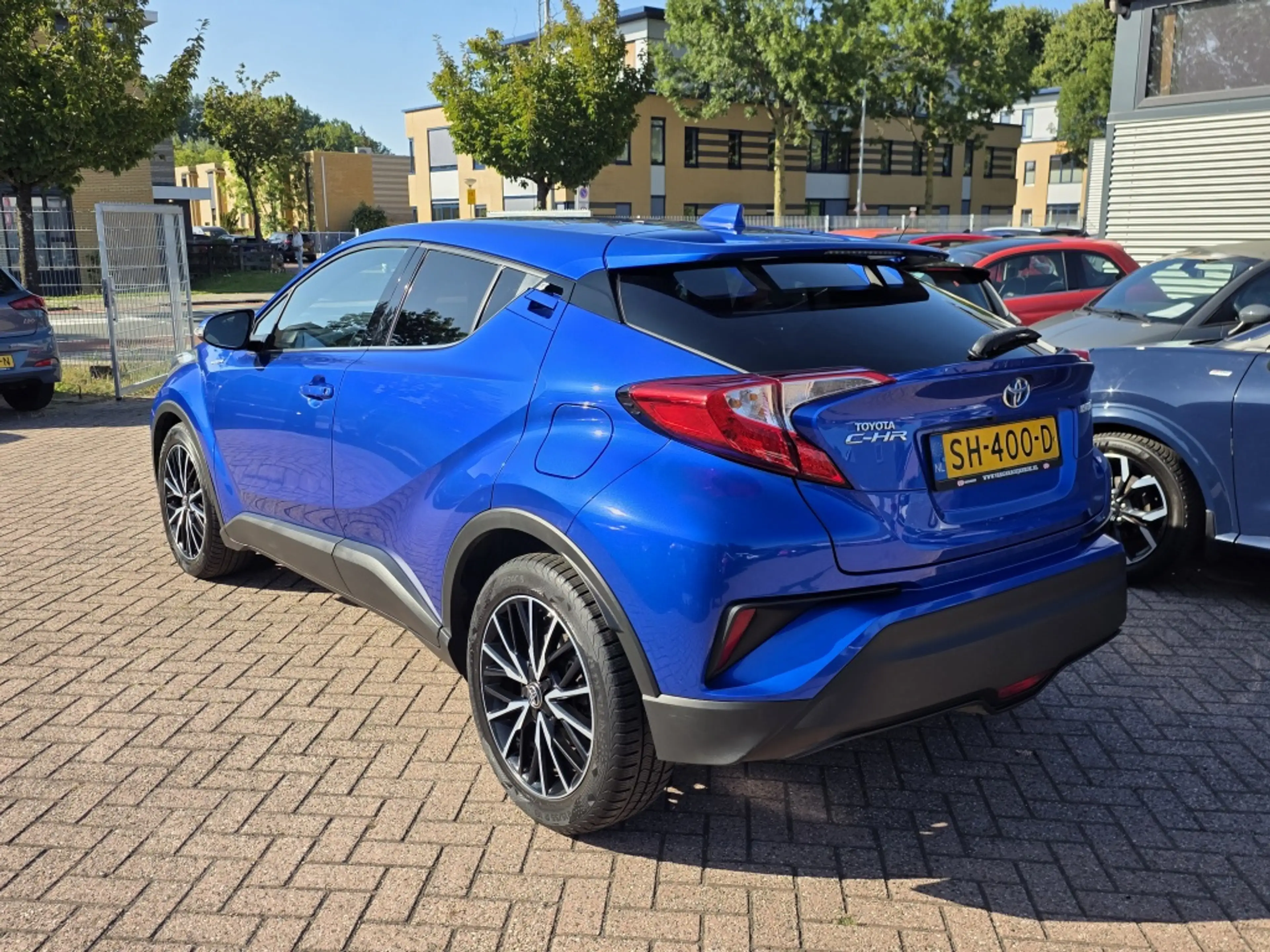 Toyota C-HR 1.8 Hybrid Dynamic — photo 7
