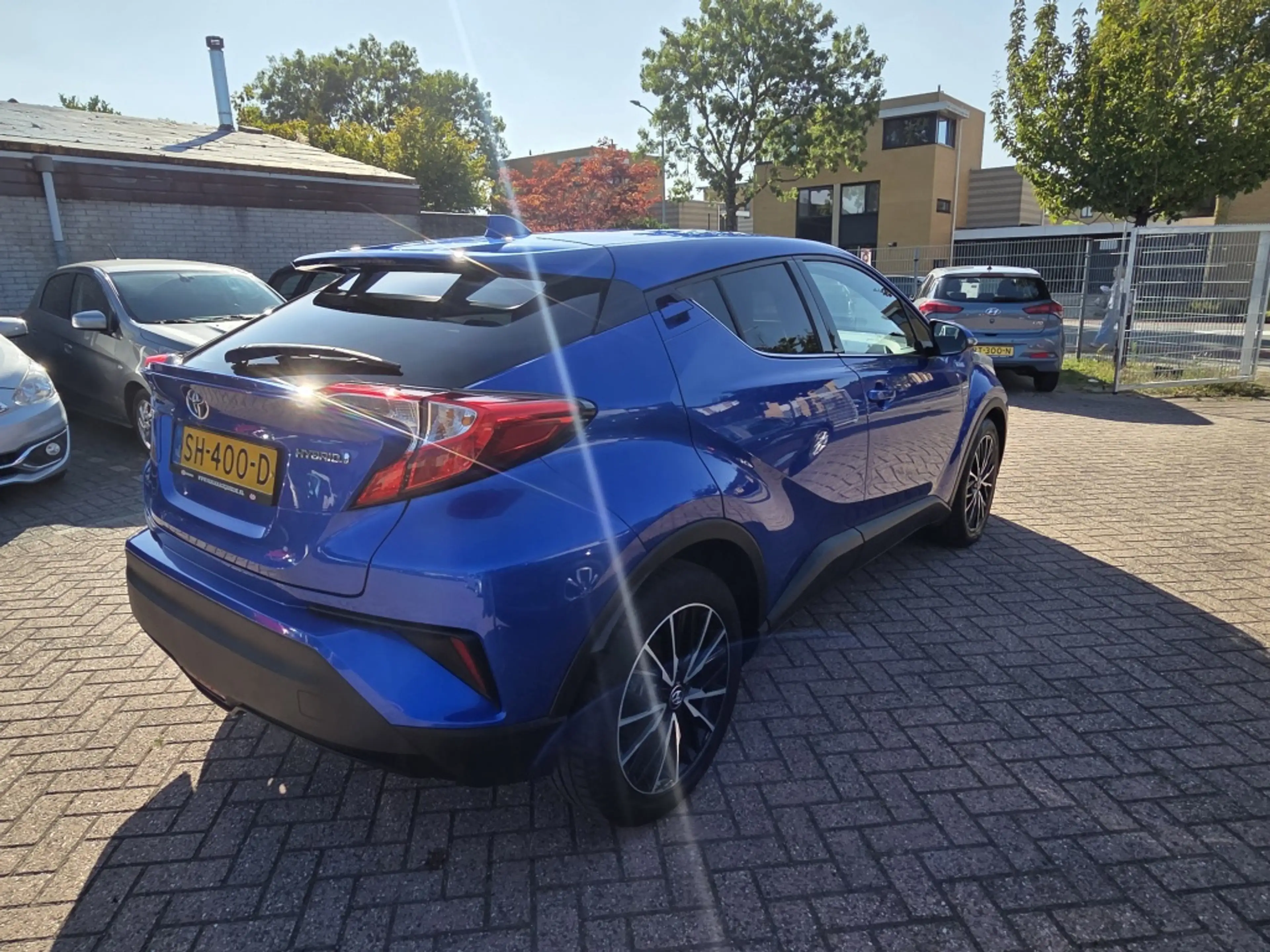 Toyota C-HR 1.8 Hybrid Dynamic — photo 5