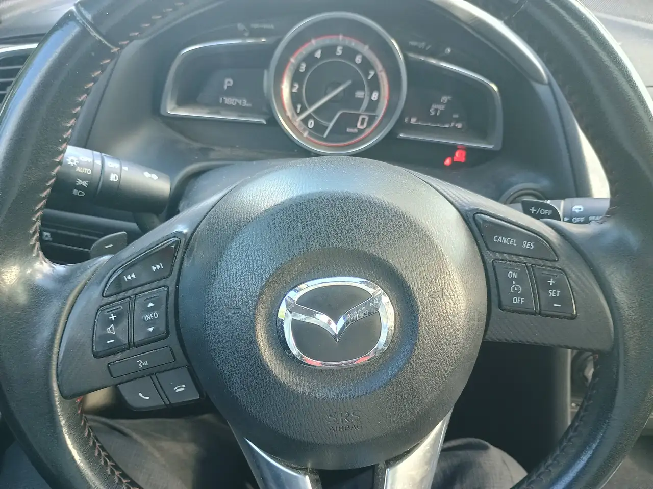 Mazda 3 снимка Mazda 3