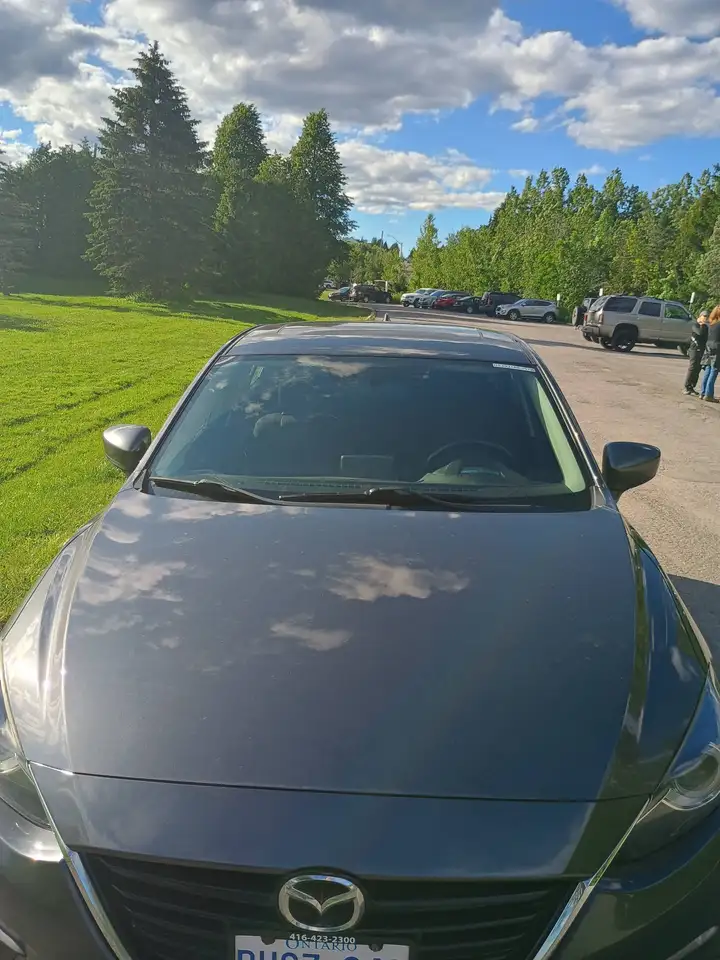 Mazda 3 снимка Mazda 3
