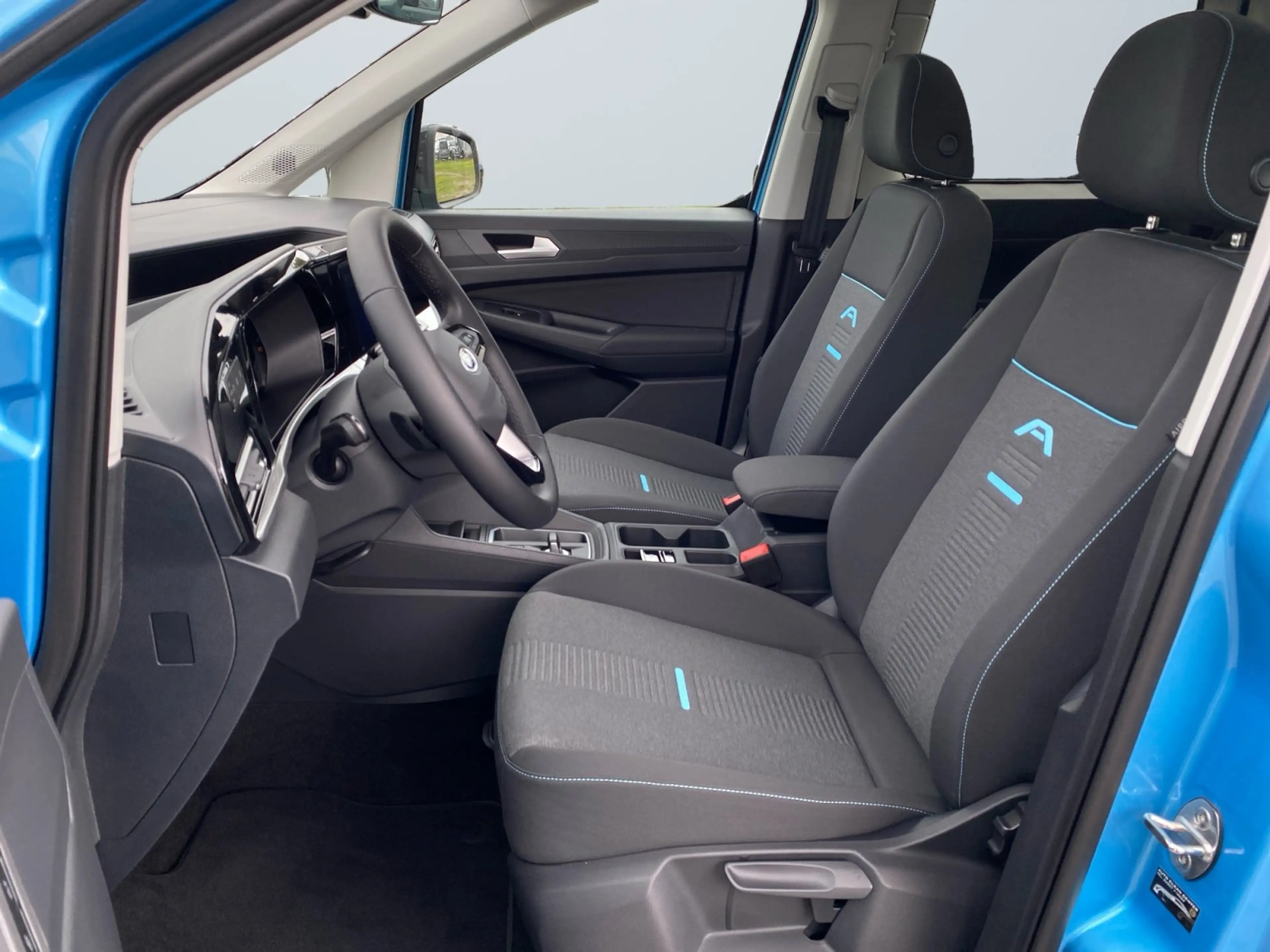 Ford Tourneo Connect Active 2.0 ACC+PDC+KAM+NAVI — photo 7