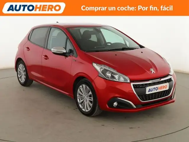 Peugeot 208 view 8