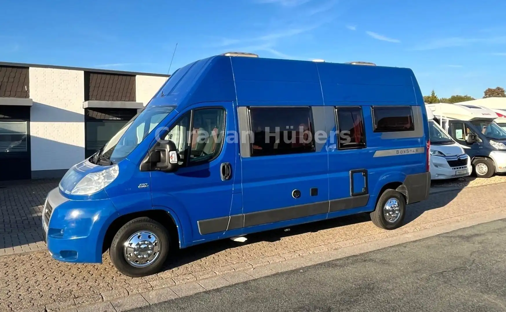 Knaus Boxstar Solution 4 - Hub/Festbett - Klima - AHK Blau - 1