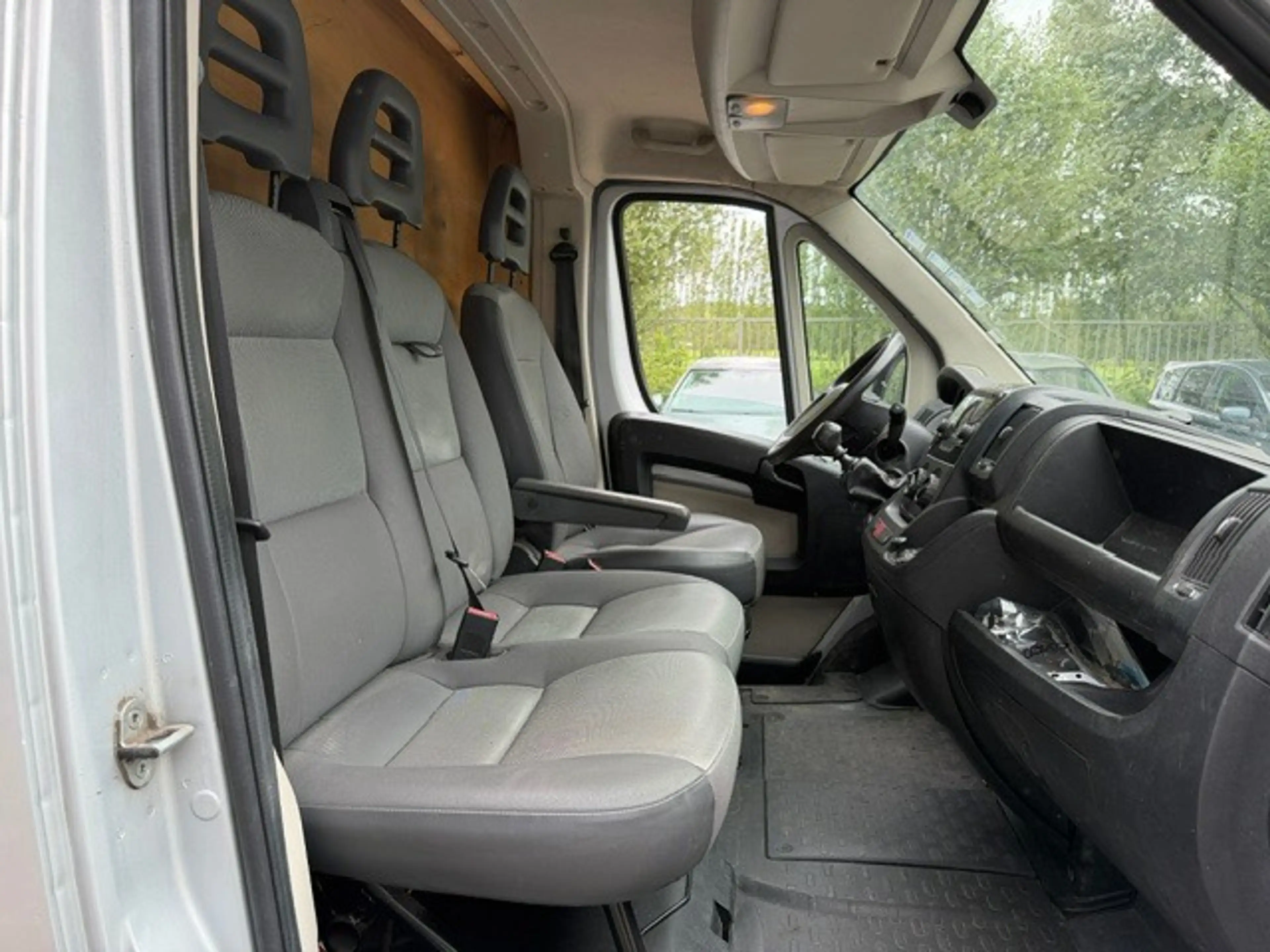 Peugeot Boxer 2.2 HDi L2H2 Pro — photo 9