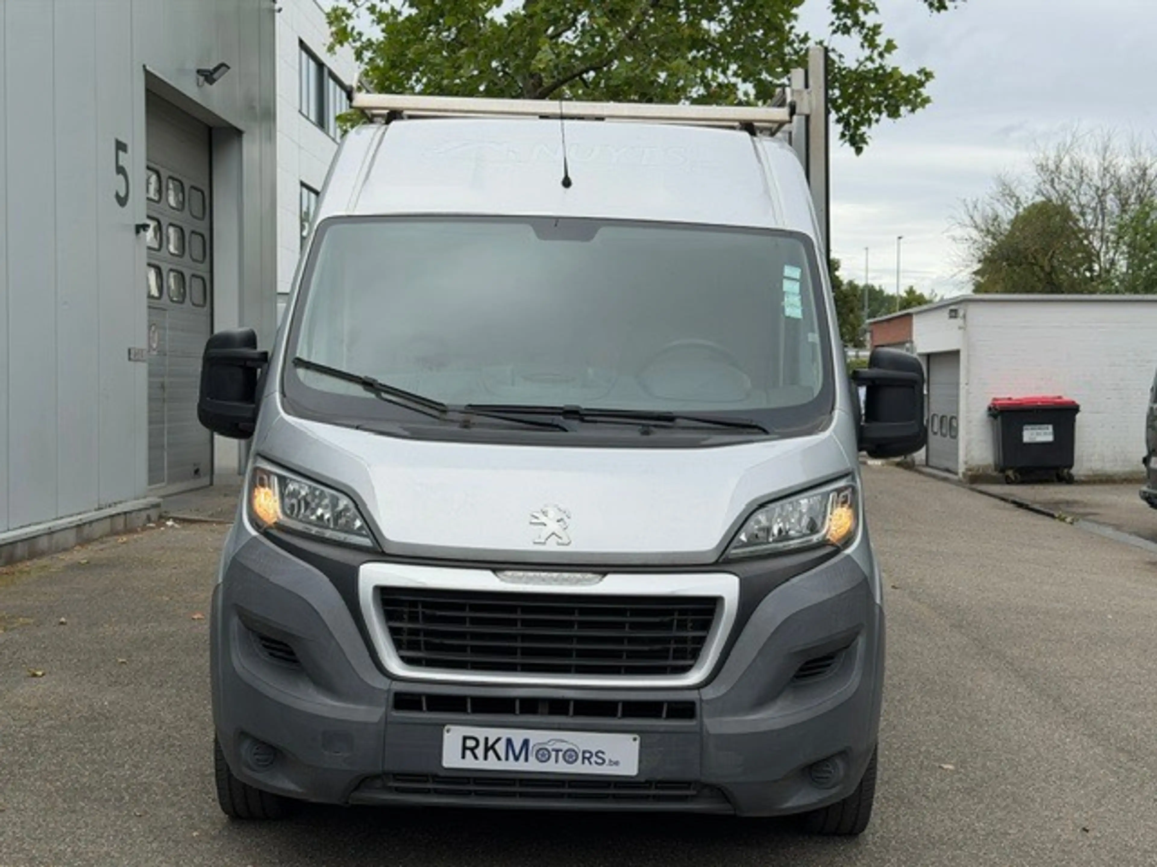 Peugeot Boxer 2.2 HDi L2H2 Pro — photo 2