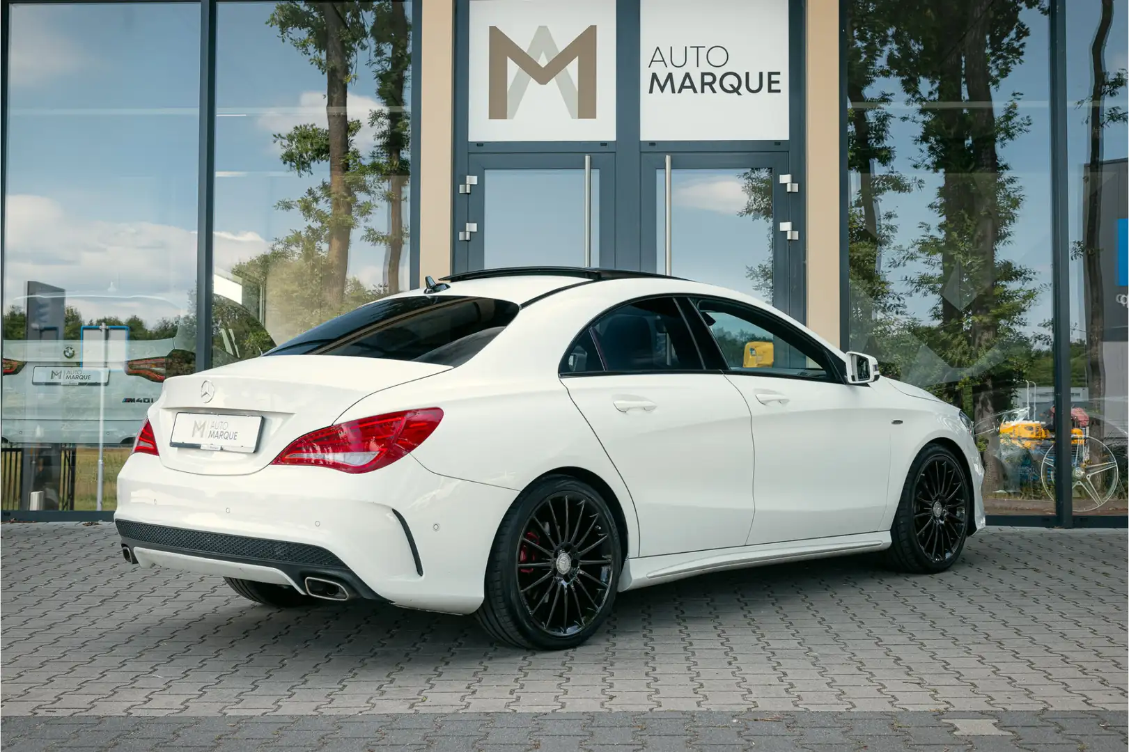Mercedes-Benz CLA 250 Aut. 211PK Sport Ambition AMG | Panoramadak | 19" Bianco - 2