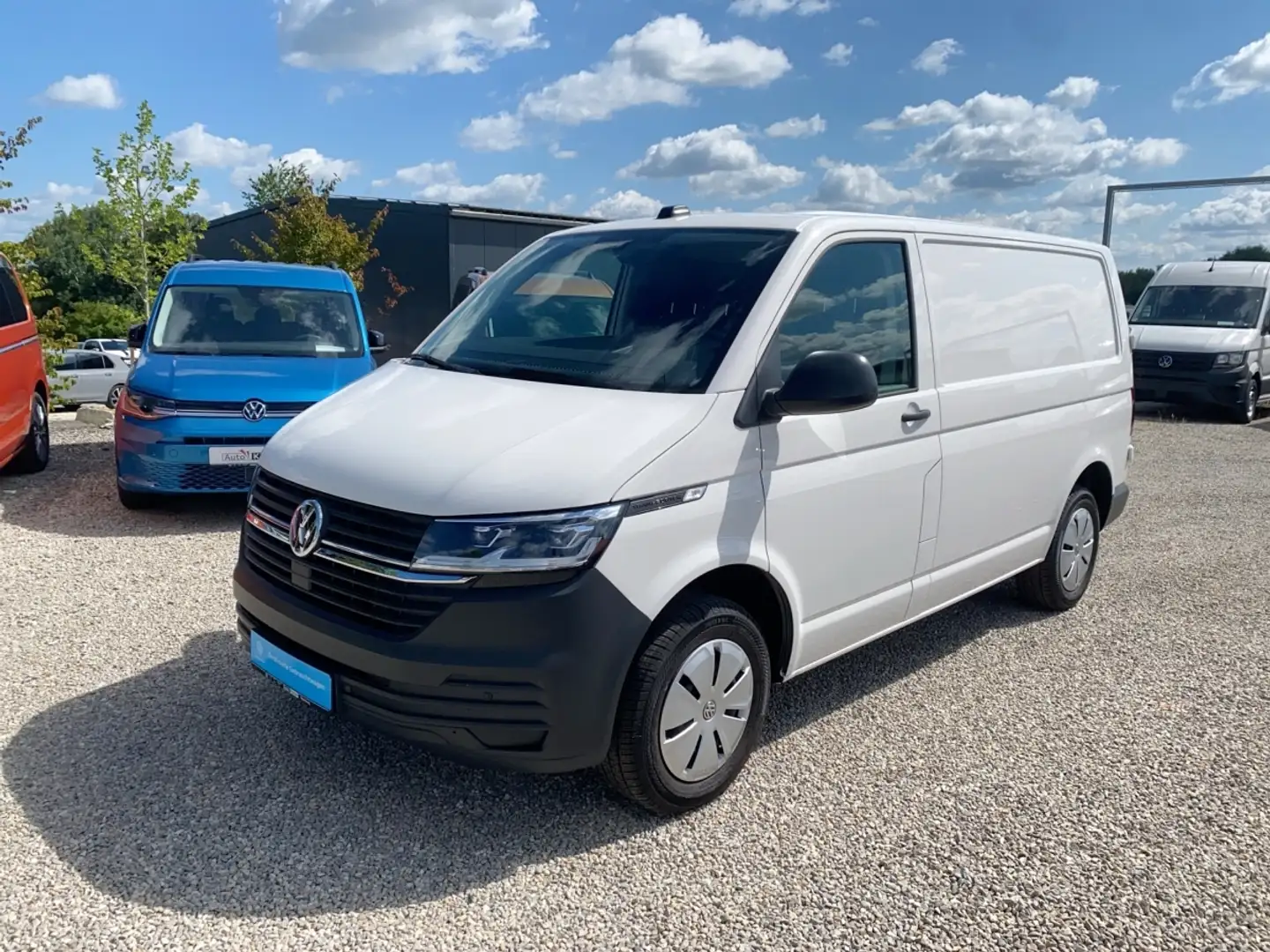 Volkswagen T6__MODEL_OTHER T6.1 Kasten TDi DSG Aktionspreis! Weiß - 2