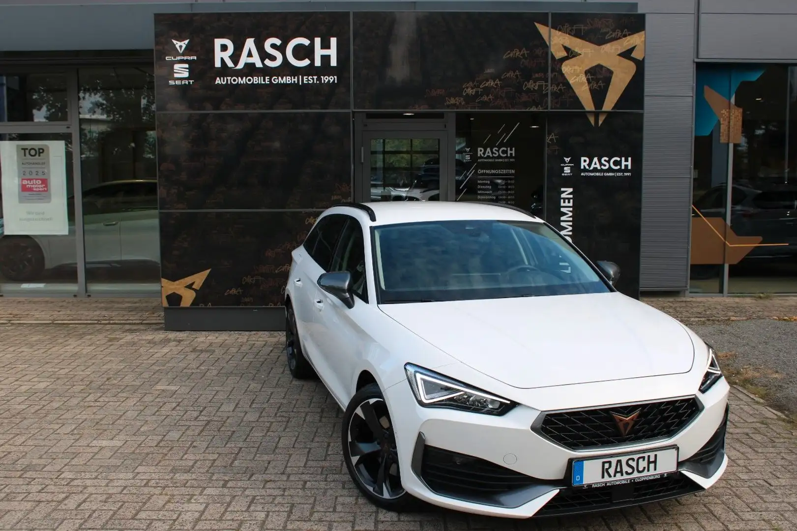 CUPRA Leon Sportstourer 2.0 TDI DSG NAVI+ACC+SPURH+LED Weiß - 2
