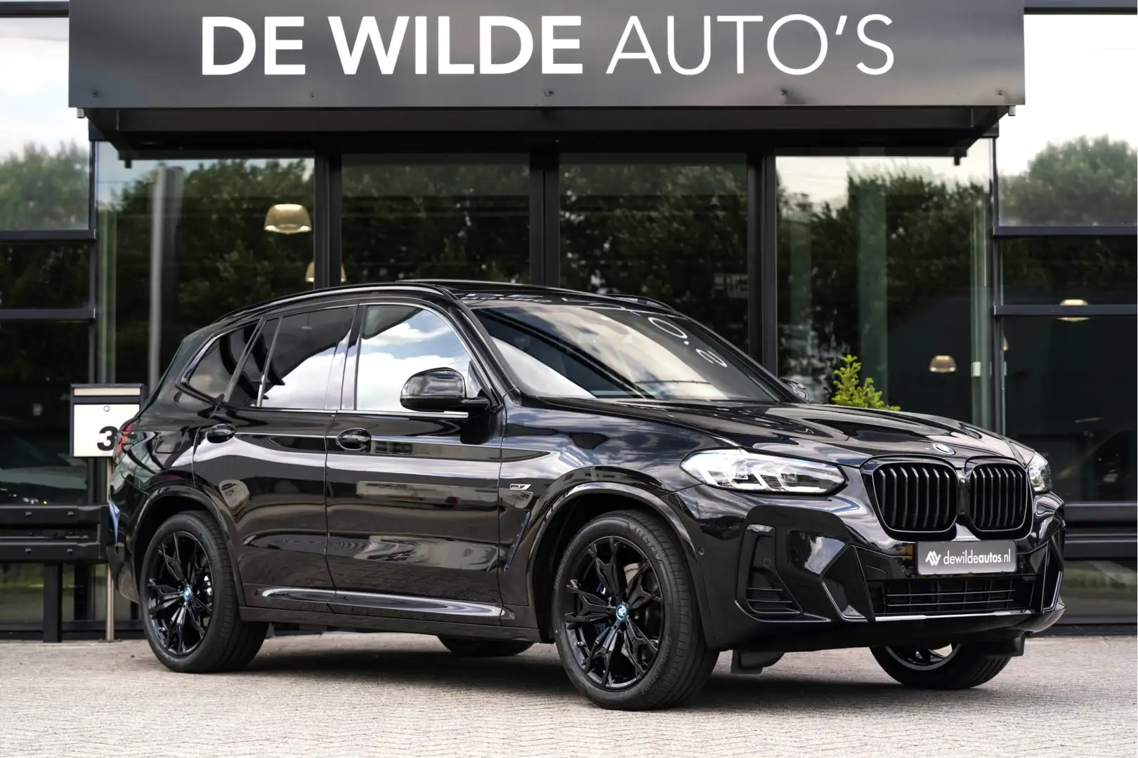 BMW X3 xDrive30e M-sport 292pk Pano Memory Trekhaak Head- Zwart - 2
