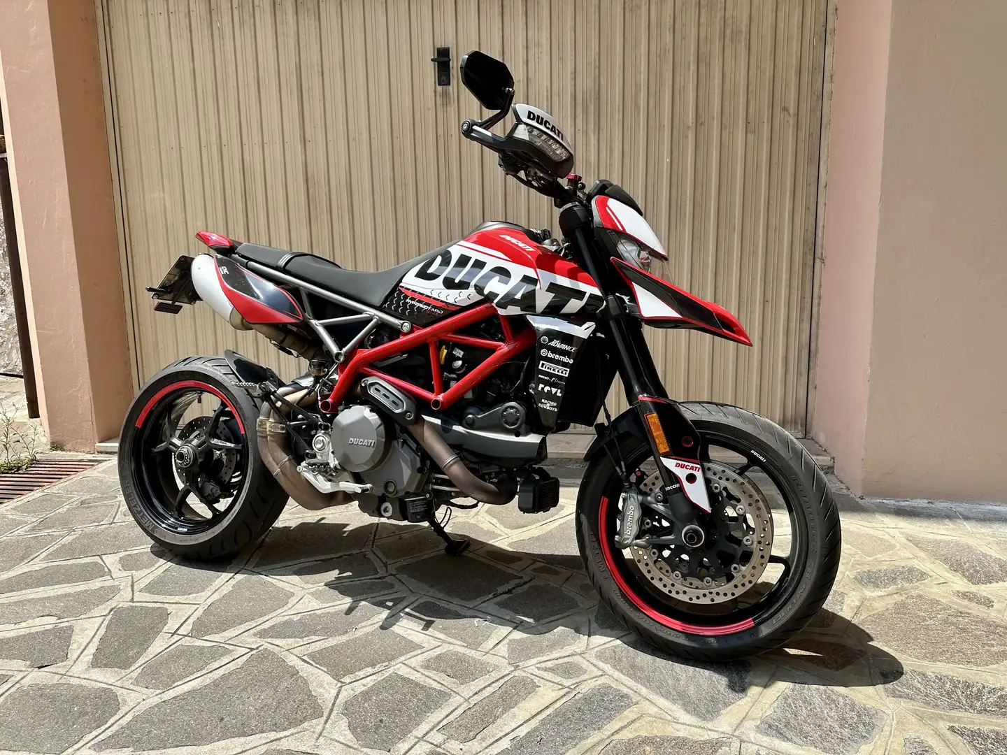 Ducati Hypermotard 950 carbon Roşu - 1