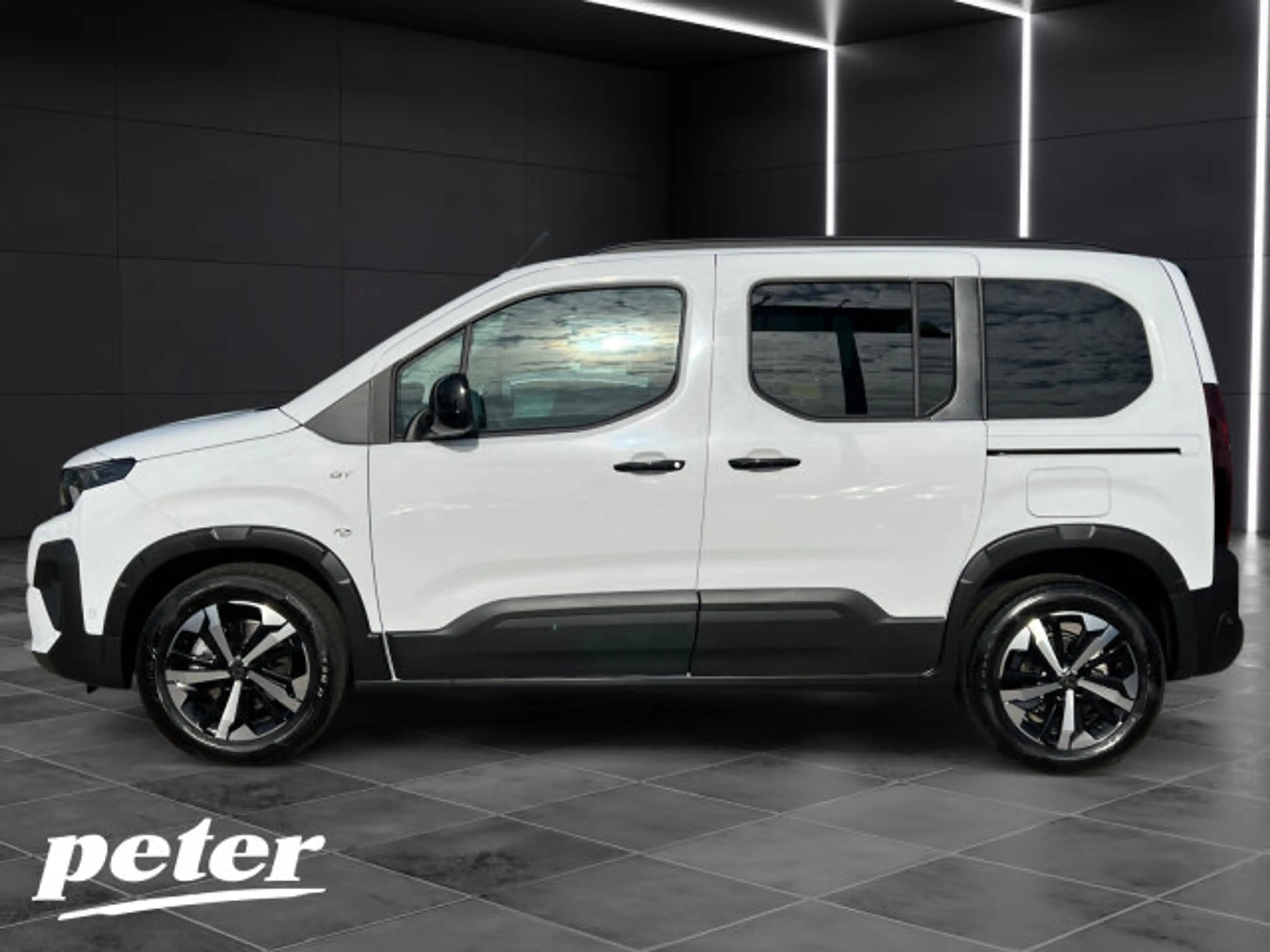 Peugeot Rifter Rifter GT 130 L1 +180°Kamera+Keyless+Navi+ — photo 2