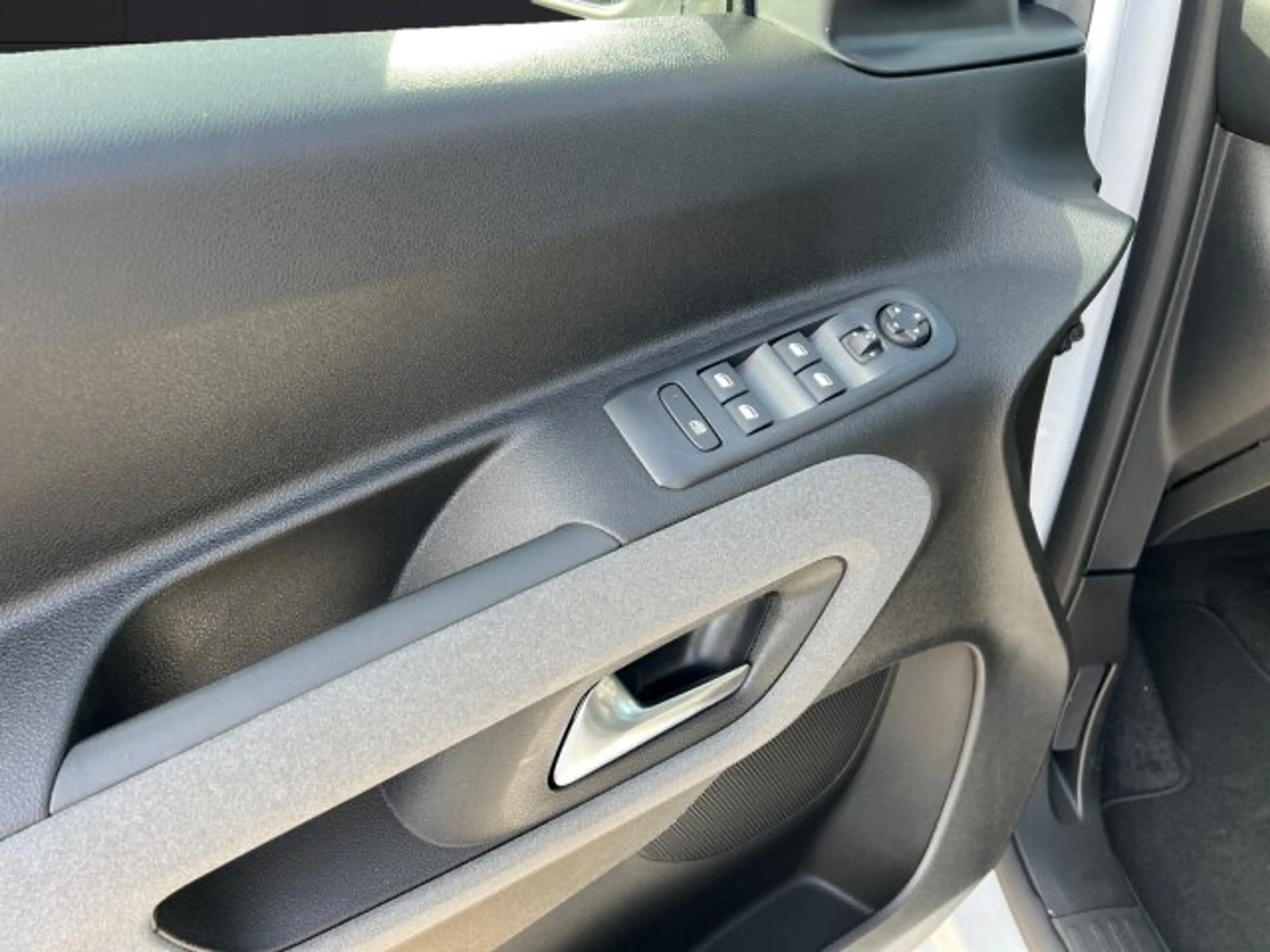 Peugeot Rifter Rifter GT 130 L1 +180°Kamera+Keyless+Navi+ — photo 7